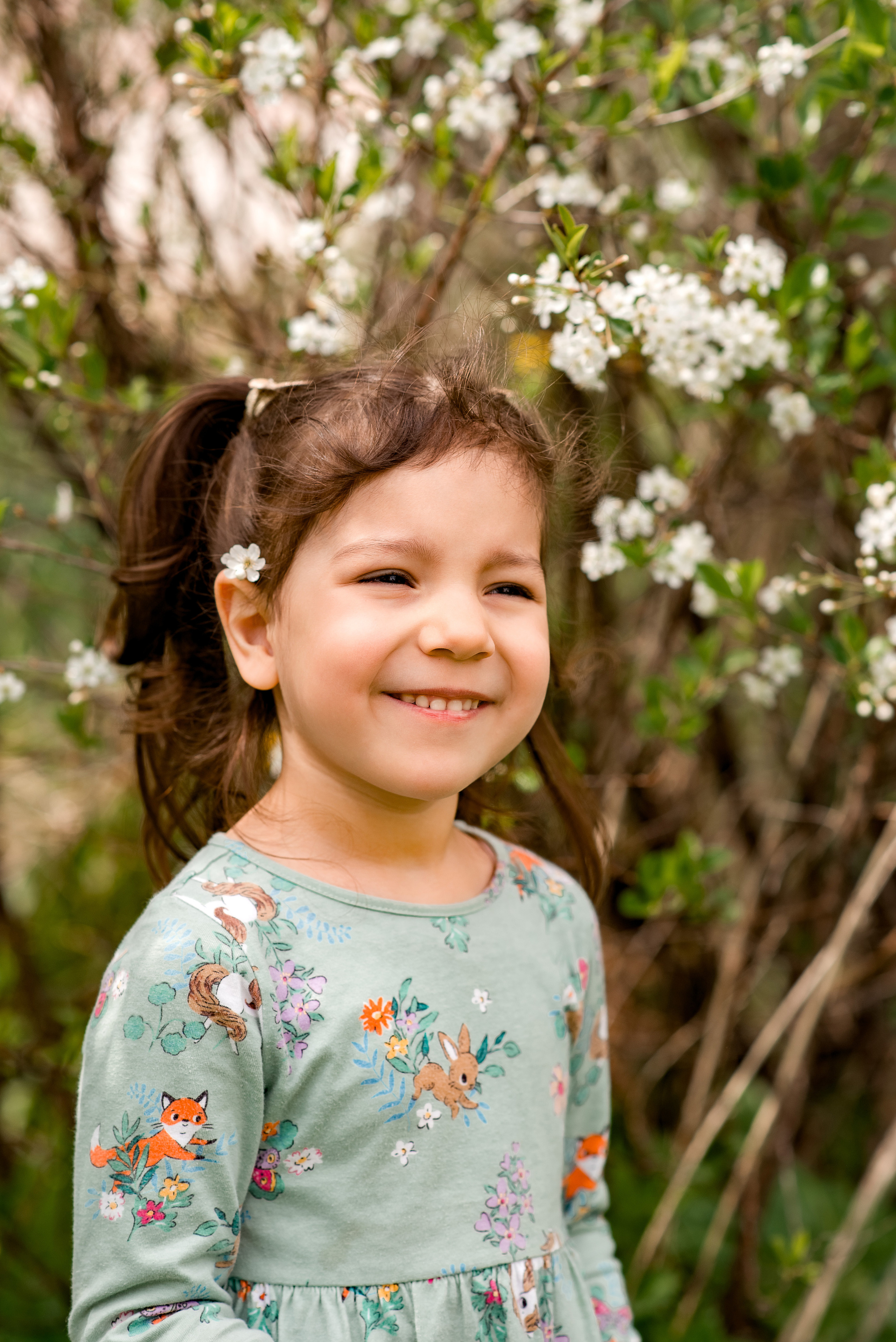 Нежная фотопрогулка бабушки и внучки в уличной локации. Детский и семейный фотограф в Йошкар-Оле Светлана Кропочева