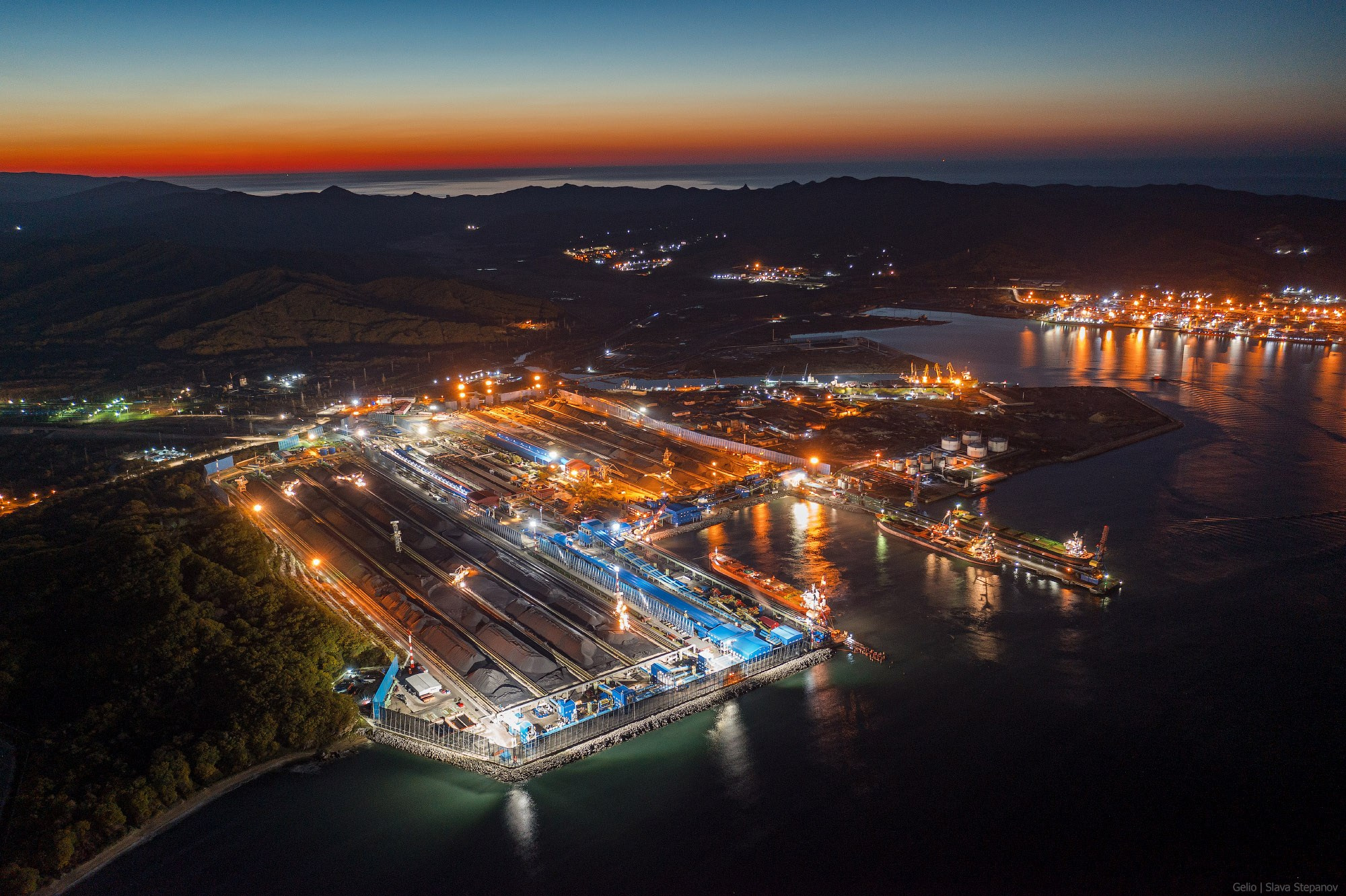 Логистика. Фотограф Слава Степанов, Gelio