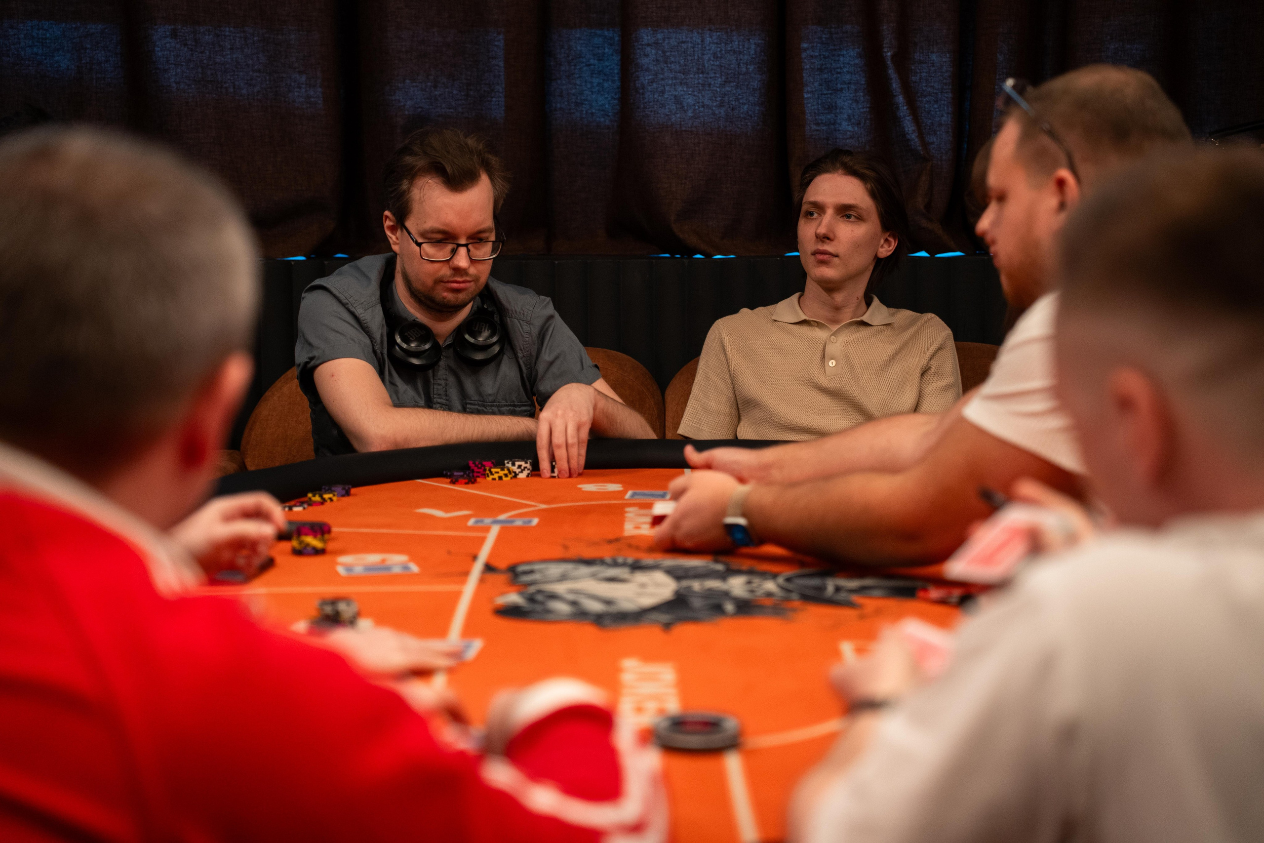 Joker Poker Club 01.03.2026. Коммерческий и художественный фотограф и видеограф в Москве Арсений Тургенев