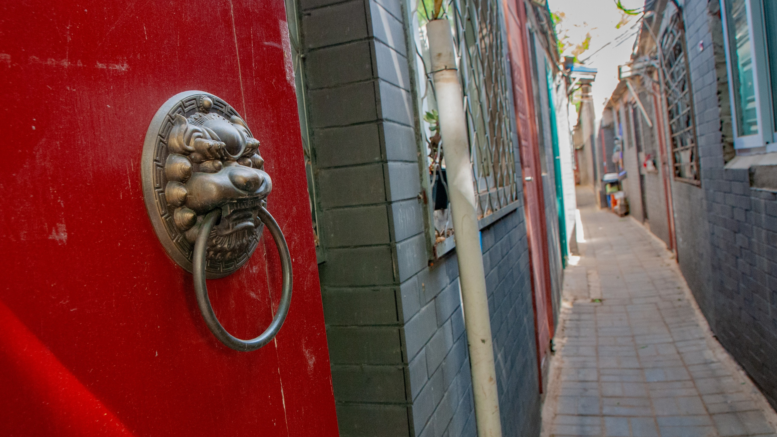 Внутренняя часть Хутунов. Одноэтажное жилье которое было в пекине когда он только зарождался.