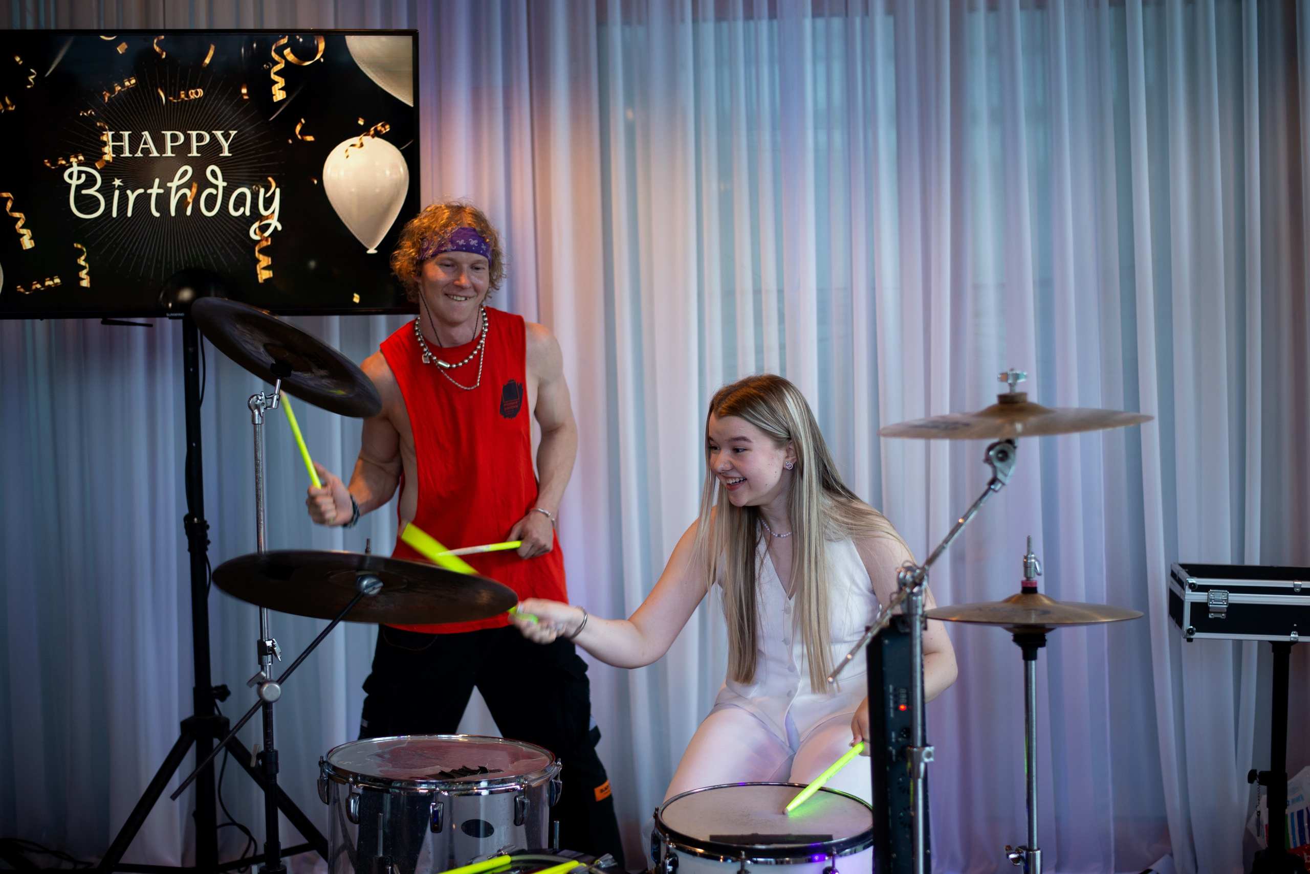 Свадьба и банкеты. Дина — ваш фотограф в Коломне и Москве. Живые портреты, любимые люди, важные события. Всё, что хочется помнить