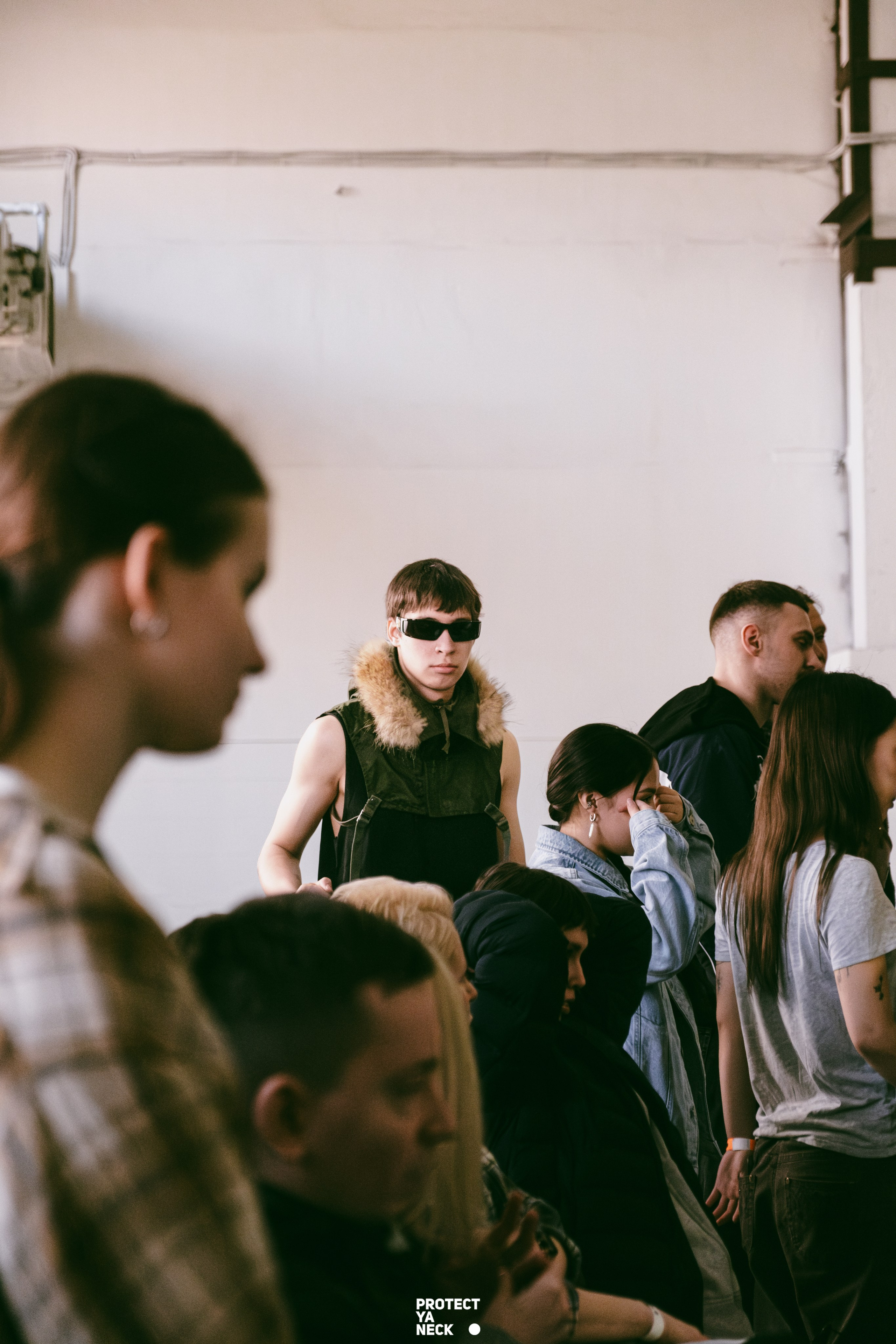 PROTECT YA NECK 22/03 (@youlovebu). Соня бу тебя сфоткала