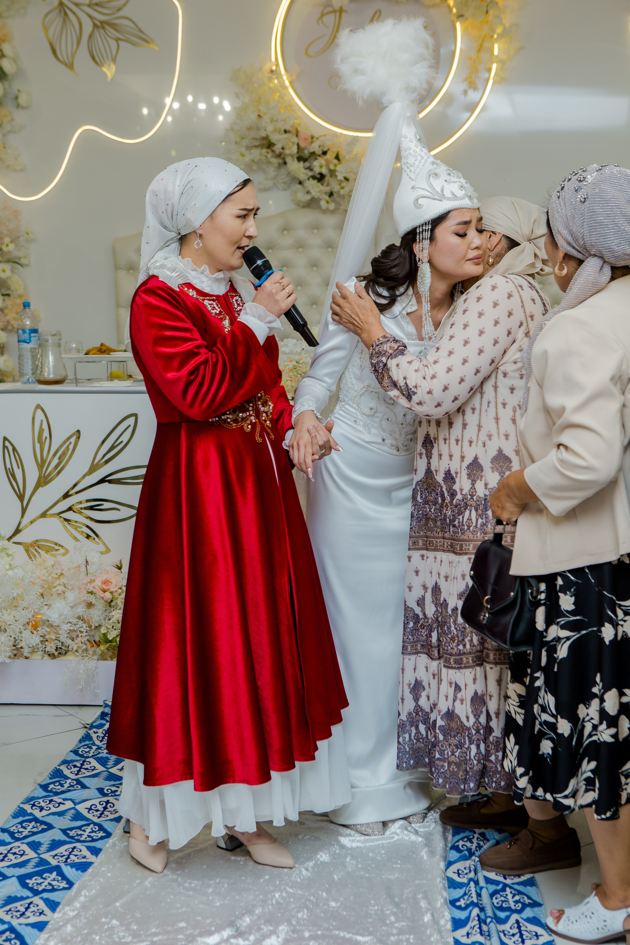 QYZ UZATU ZHADYRA. Свадебный и репортажный фотограф в Астане T.Yertay «Nomad media»