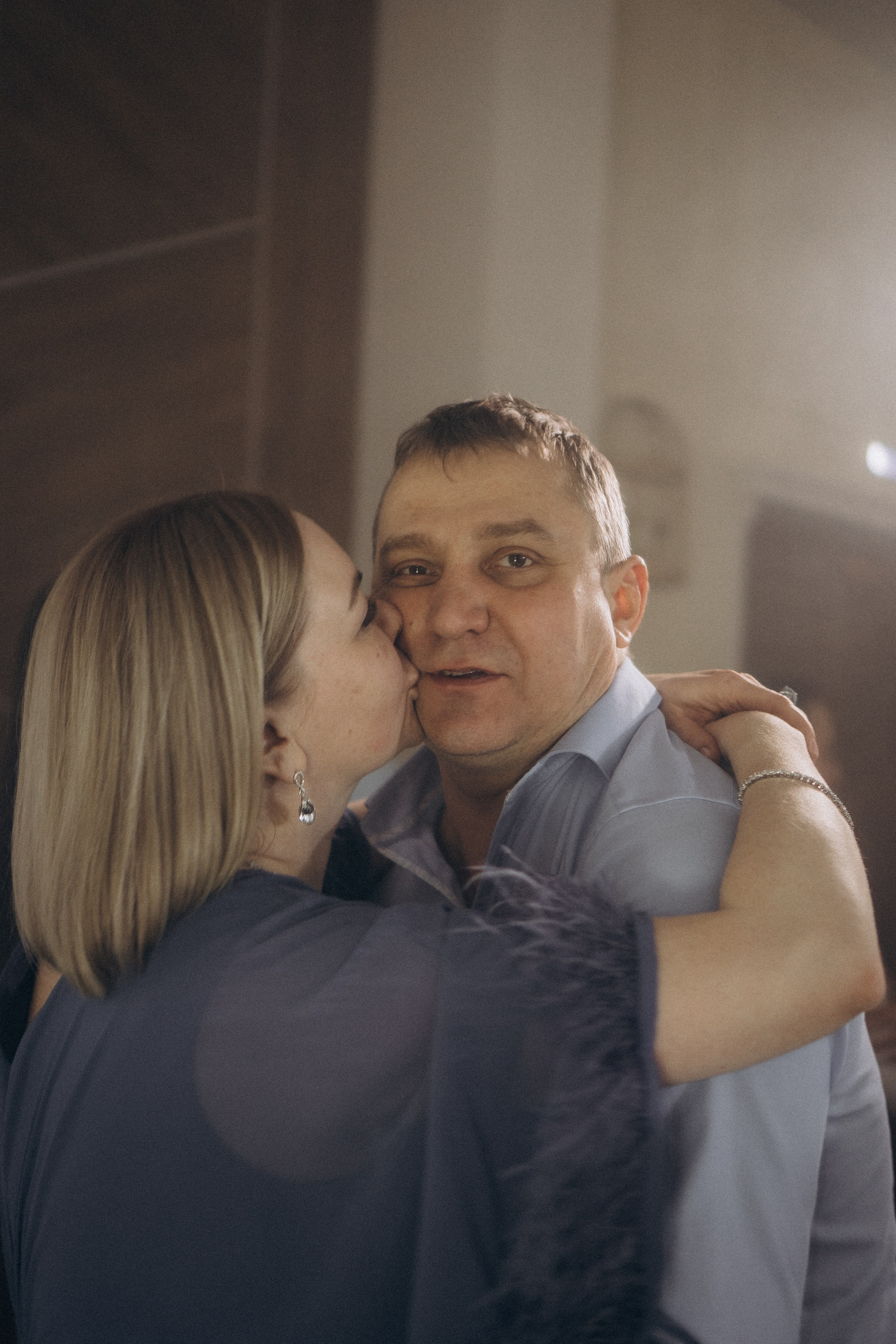 СВАДЕБНАЯ СЬЕМКА СБОРОВ В ОТЕЛЕ И ВЫЕЗД НА ЦЕРЕМОНИЮ (СНЯТО В СИБИРЕ В НИЖНЕВАРТОВСКЕ). Профессиональный фотограф, Санкт-Петербург — Виктория Богомолова