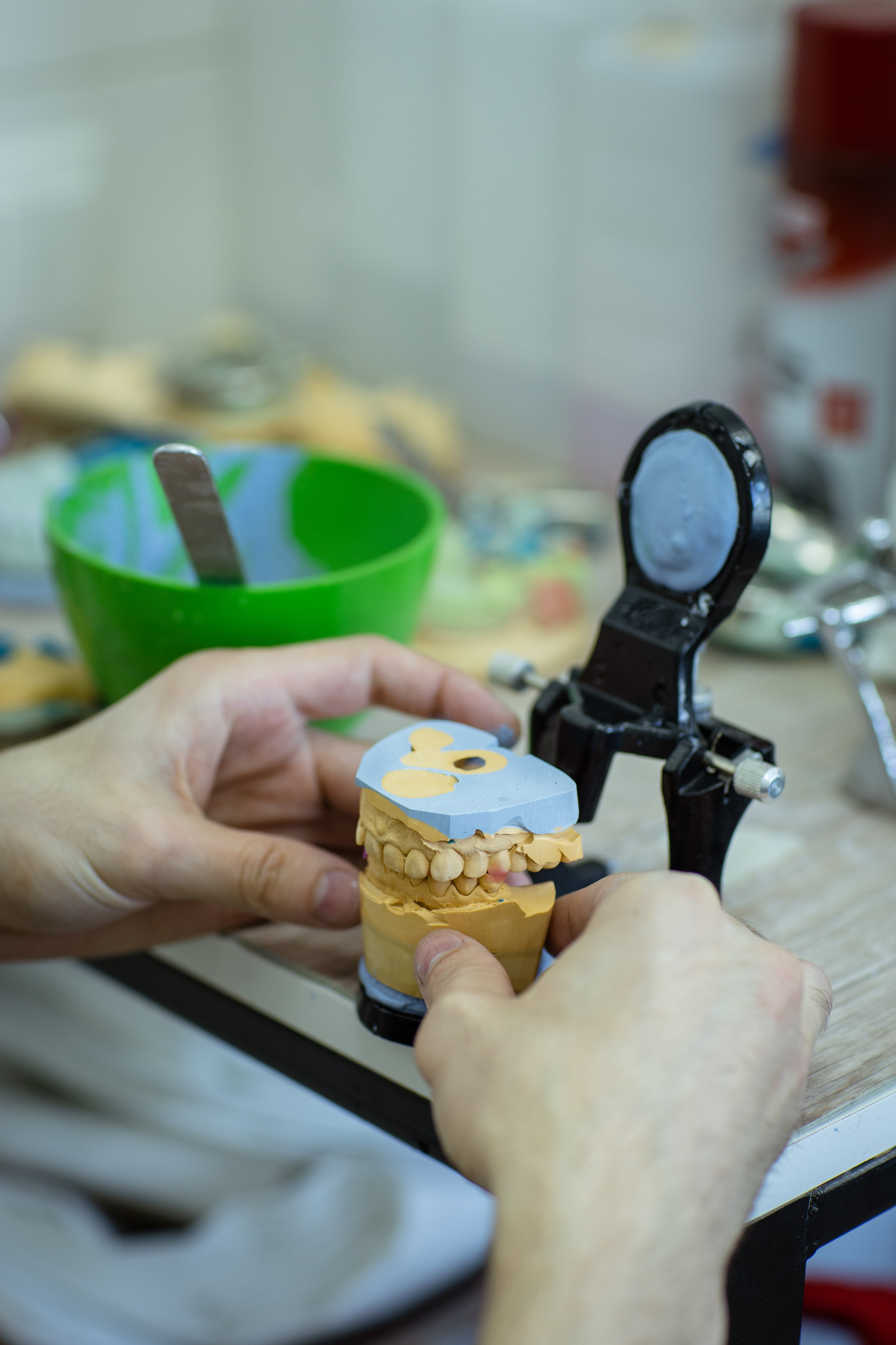 Стоматология «32 Удовольствия». Медиапродюсер, фотограф в Минеральных Водах —Виктор Холодов