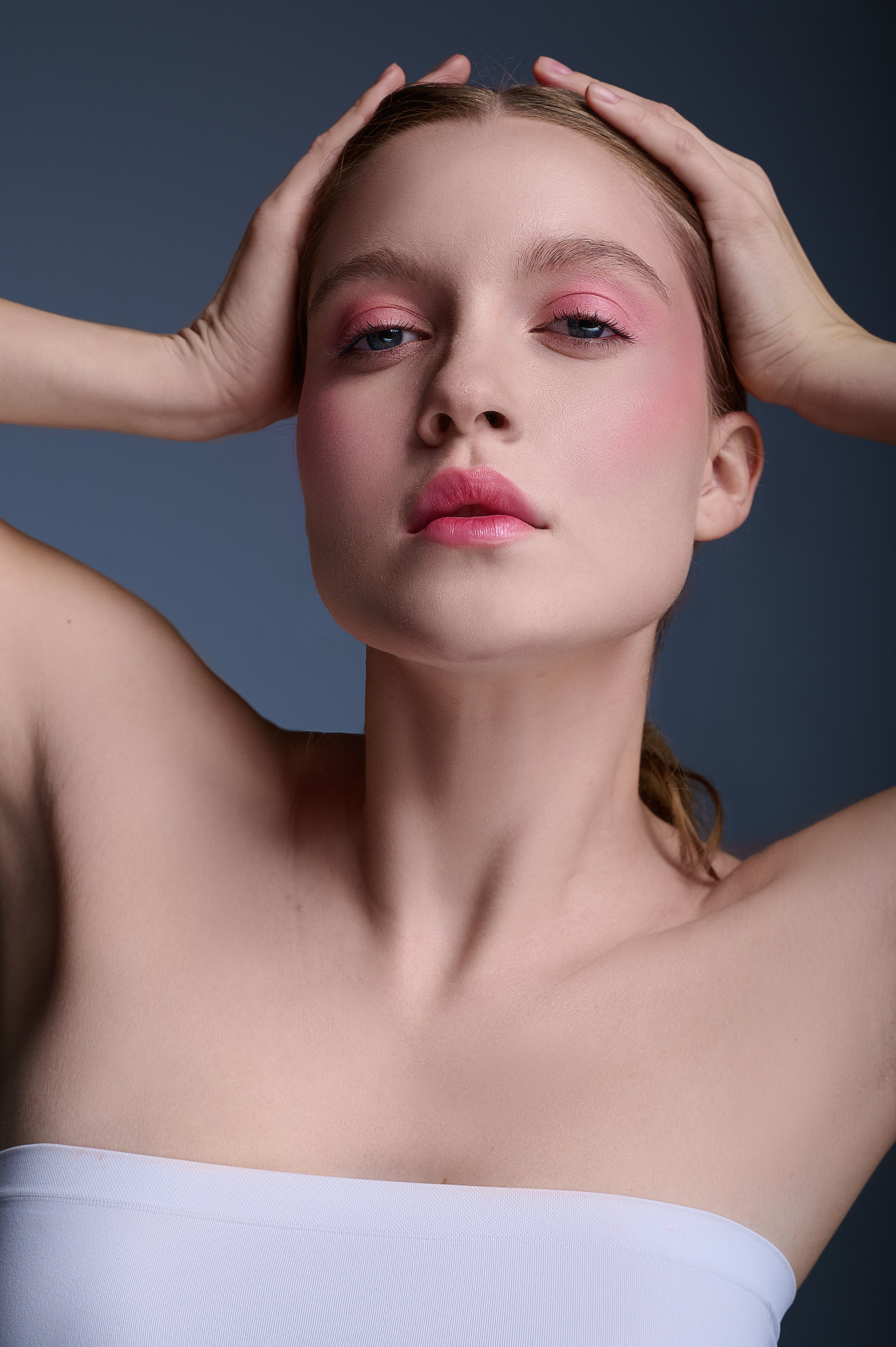 фотосессия для бренда косметики, съемка брендов, съемка каталога, съемка для маркетплейсов, фотограф Минск, фотограф Беларусь, съемка для брендов, косметика Минск, съемка продукта, фотографии продукта, фотографии косметического бренда, косметический бренд, модель для бьюти съемки, бьюти съемка, фотосессия Беларусь, ретушь, бьюти ретушь, ретушер Минск. 