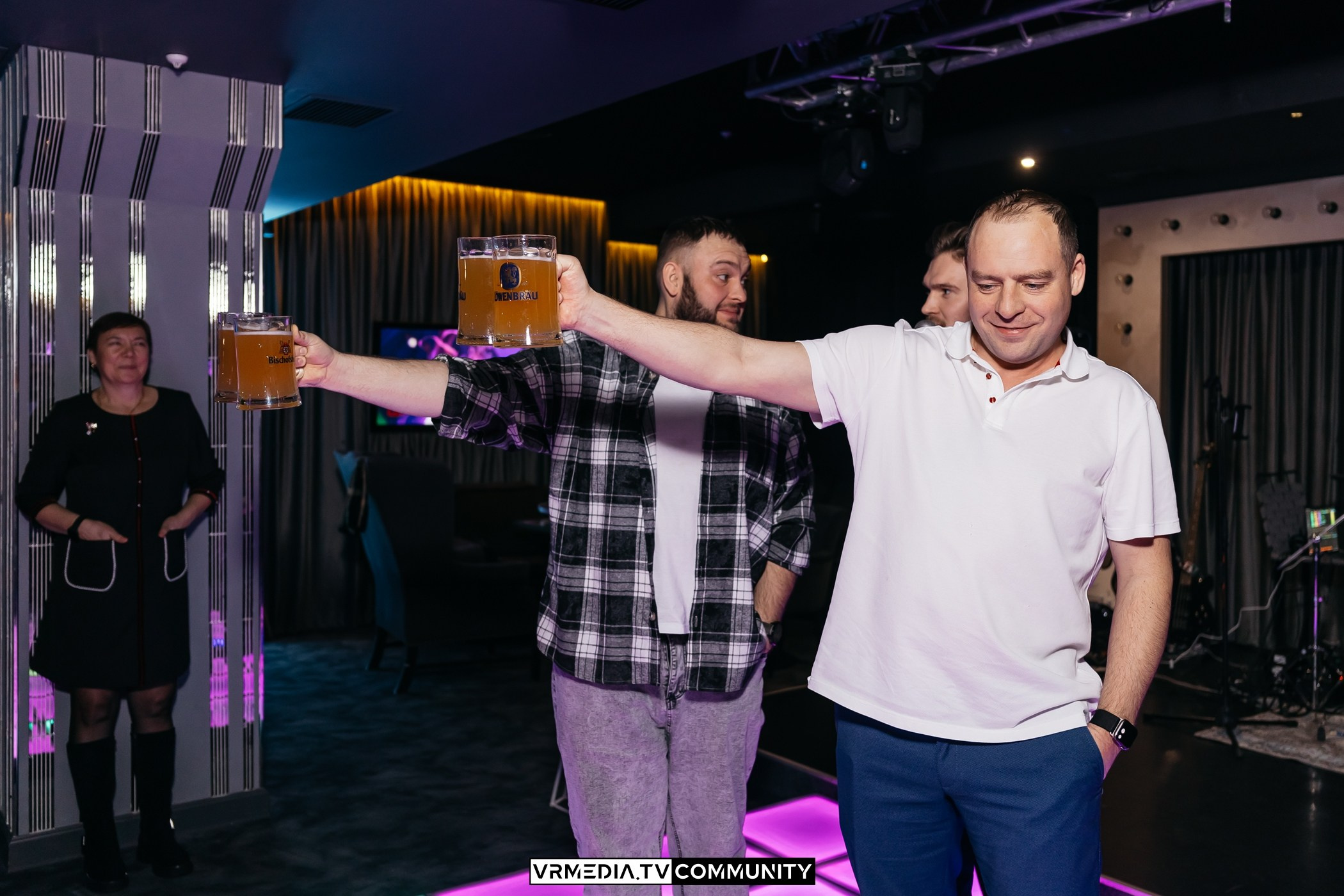 День рождения караоке-бара «Volna»