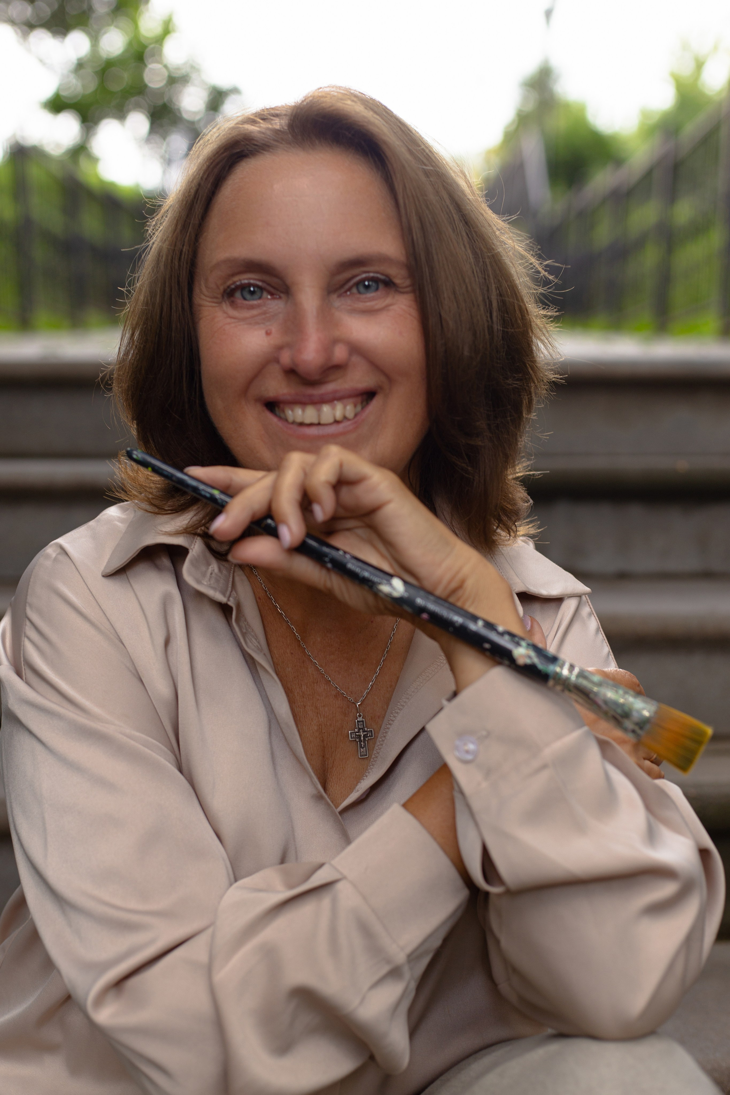 Небо отражается в глазах художницы. Фотограф Тула