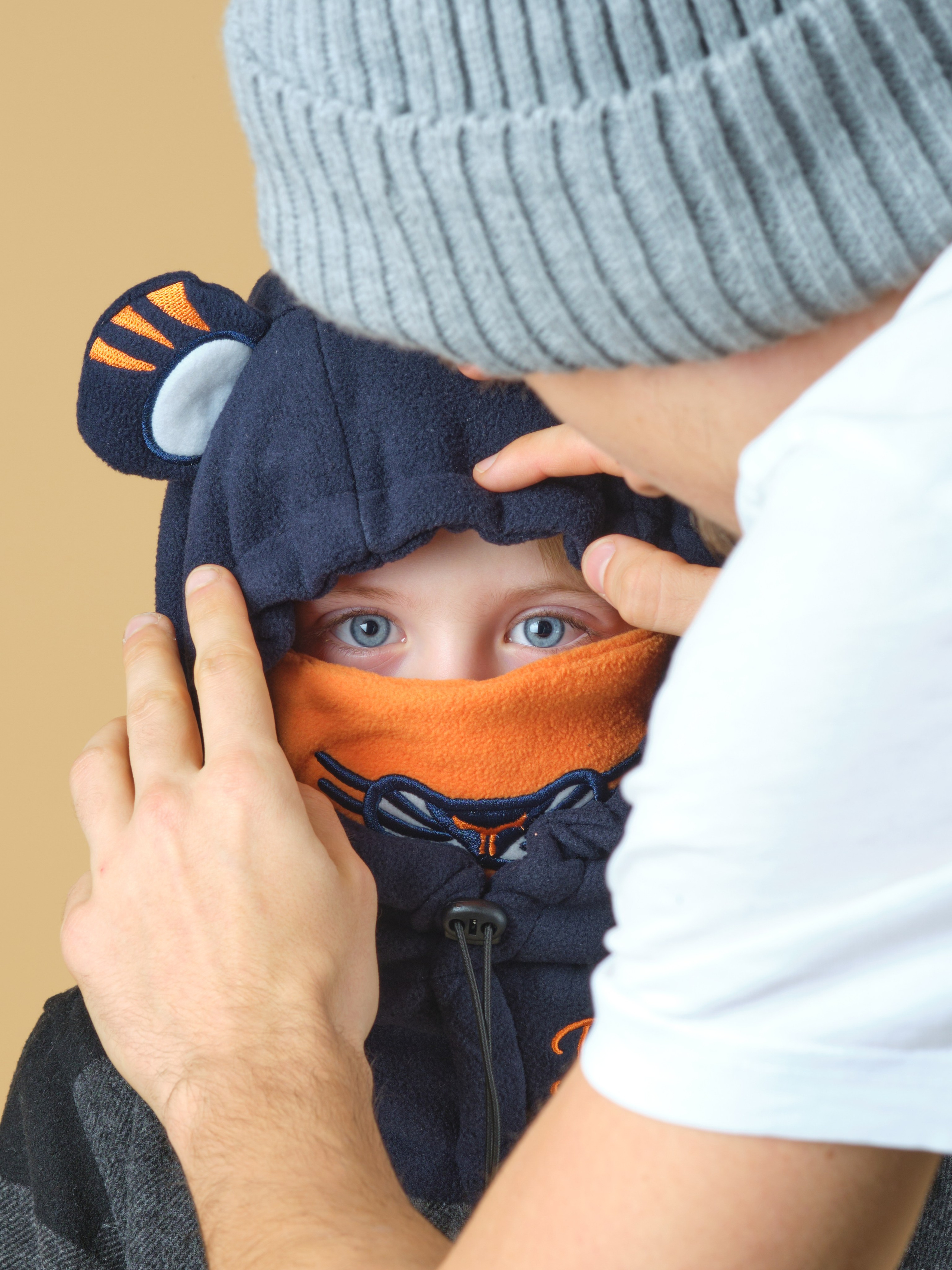 Детские шапки. Предметный фотограф в Краснодаре