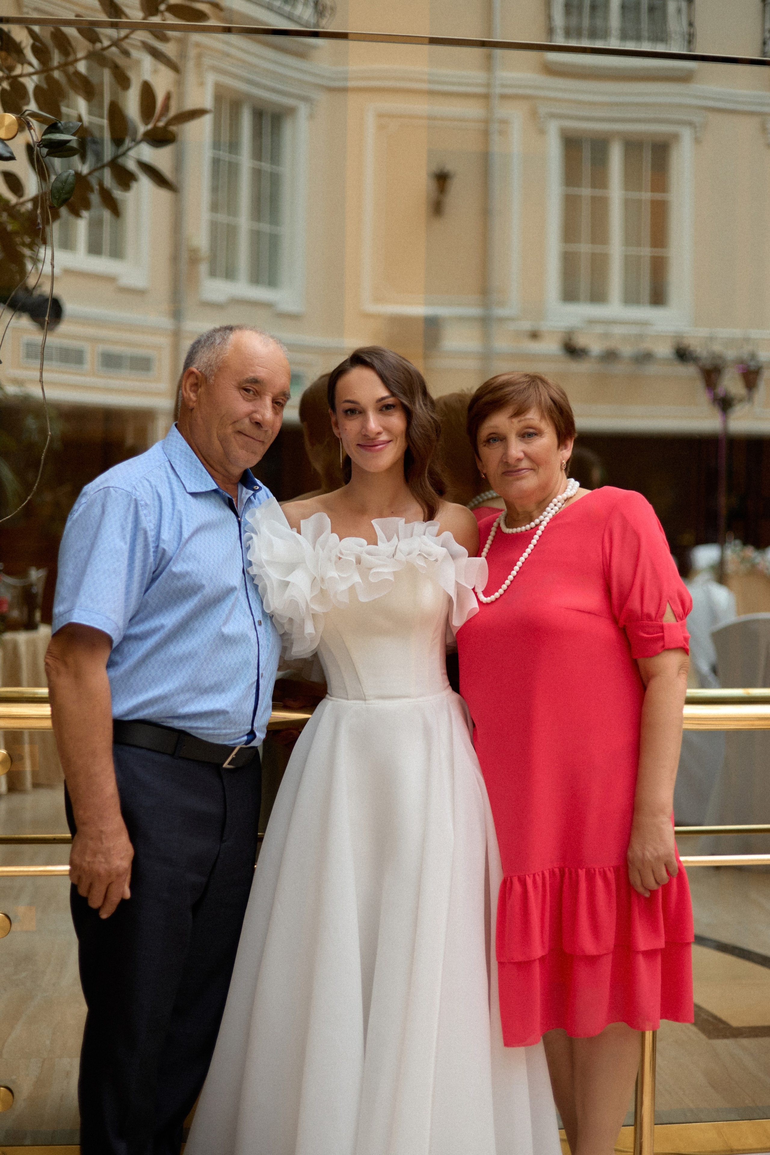 Свадебная фотосессия на катере в Санкт-Петербурге. Сестры Карабаза. Фотографы и ретушеры в Москве и Санкт-Петербурге