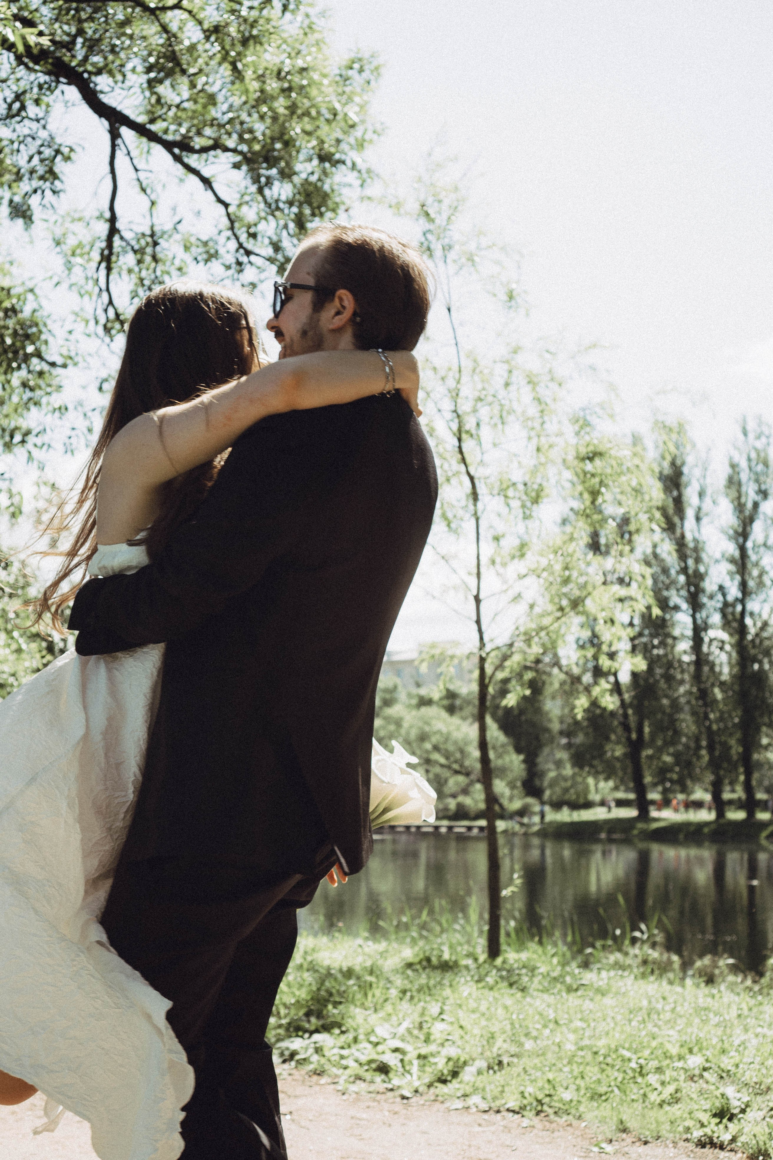 СВАДЕБНАЯ СЬЕМКА В ПАРКЕ ПОБЕДЫ И ПРОГУЛКА ПО МОСКОВСКОМУ ПРОСПЕКТУ. Профессиональный фотограф, Санкт-Петербург — Виктория Богомолова