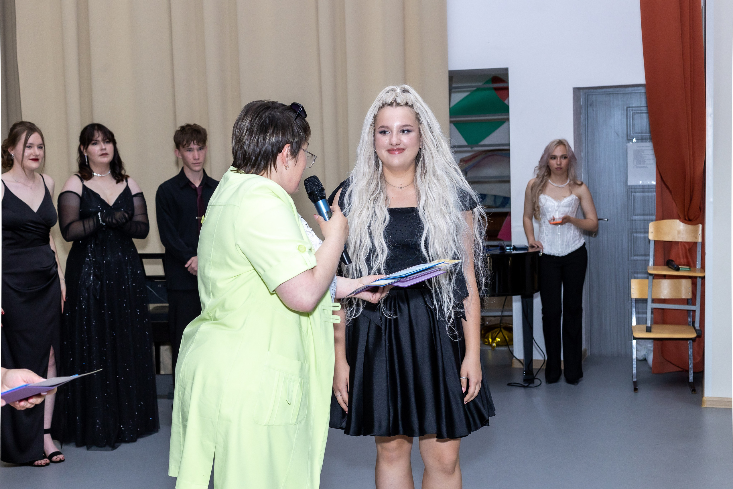 Вручение аттестата 2025. Выпускные альбомы Майкоп, Краснодар Елена Золотарева