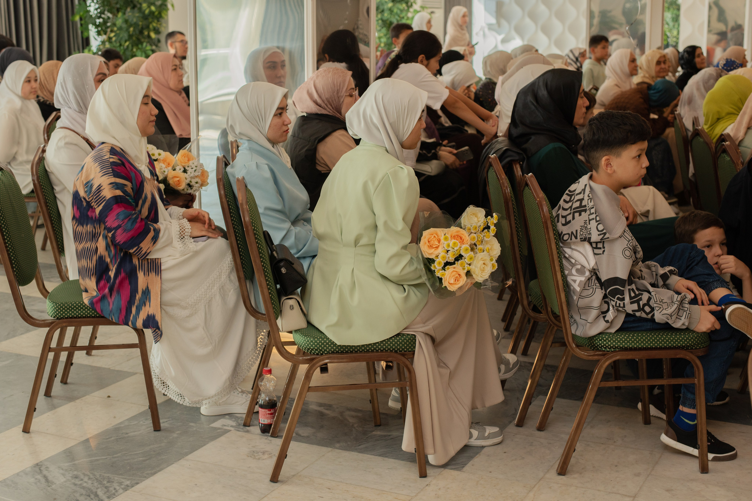 Выпускной в Евразийской женской гуманитарной академии. Лина Курочка — ваш фотограф