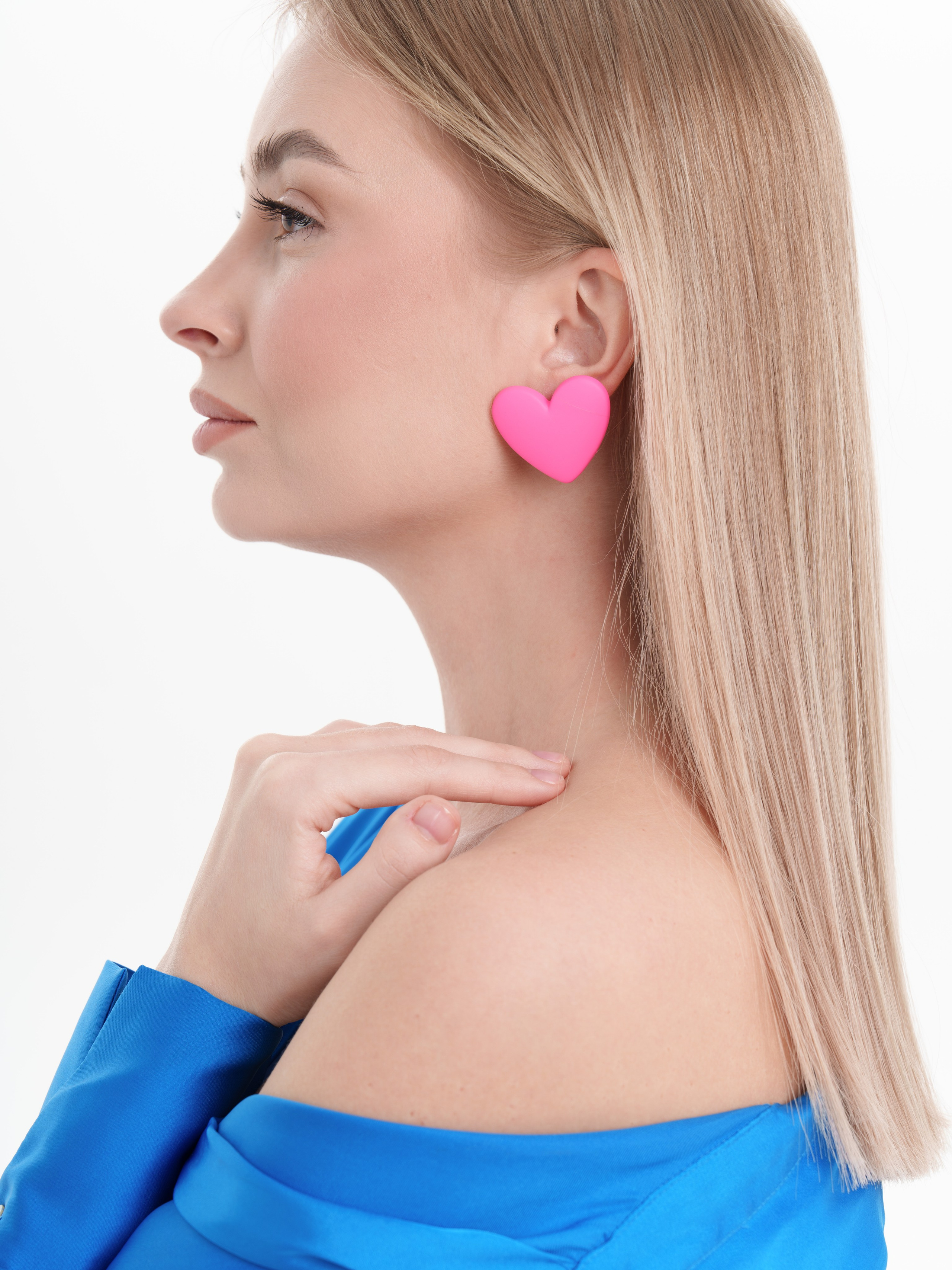 Съемка сережек для WB и OZON. Портретный и Контент фотограф Григорий Семенов (Grifon) в Ижевске