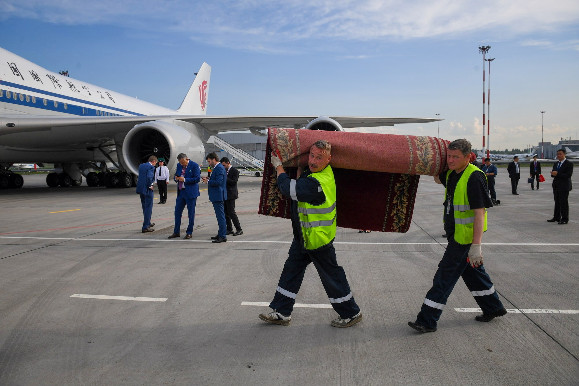Между охраной и протоколом: как сделать кадр, когда снимаешь глав государств. Документальный фотограф Сергей Вдовин
