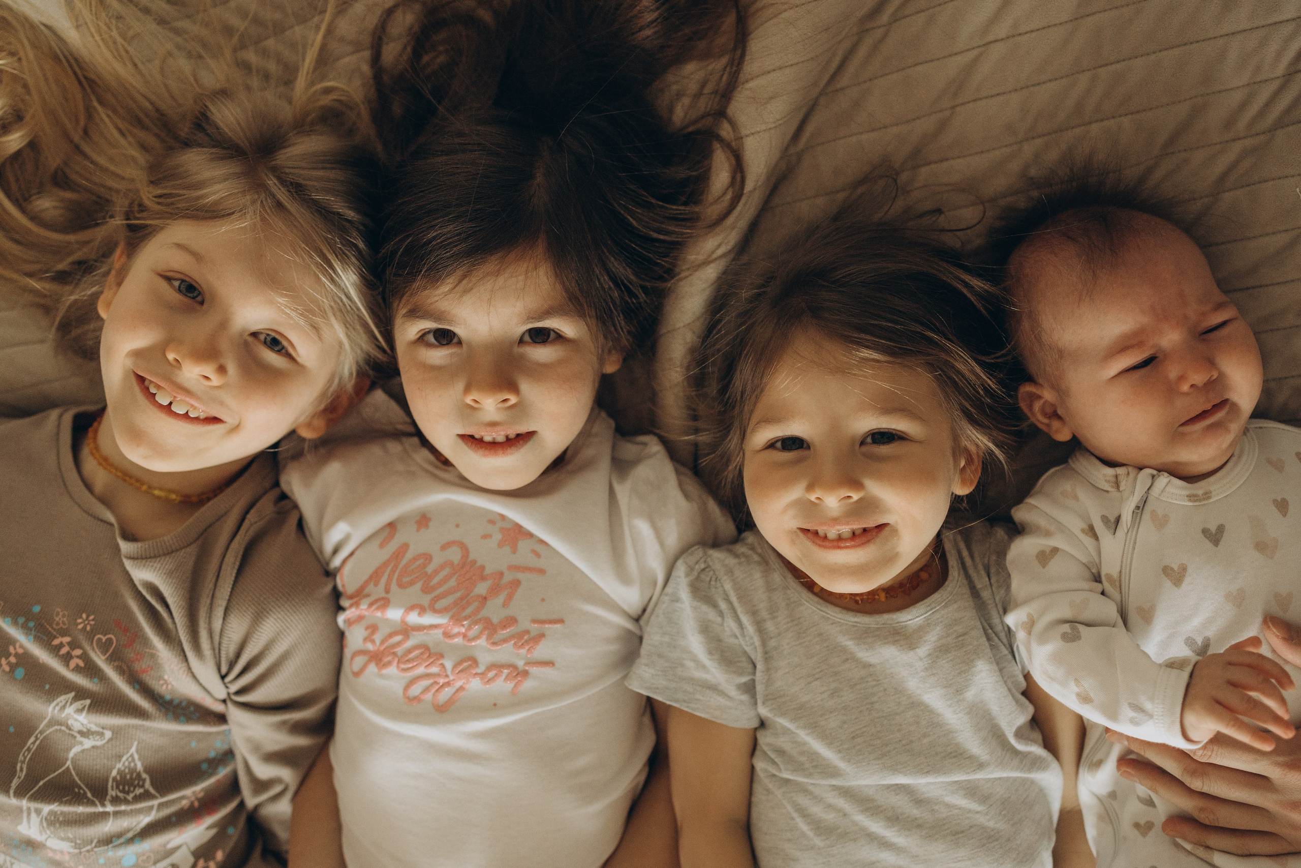 Эля, Вася, Алиса, Ева, Мира и Яся. Семейный фотограф в Москве Виктория Ястребинская