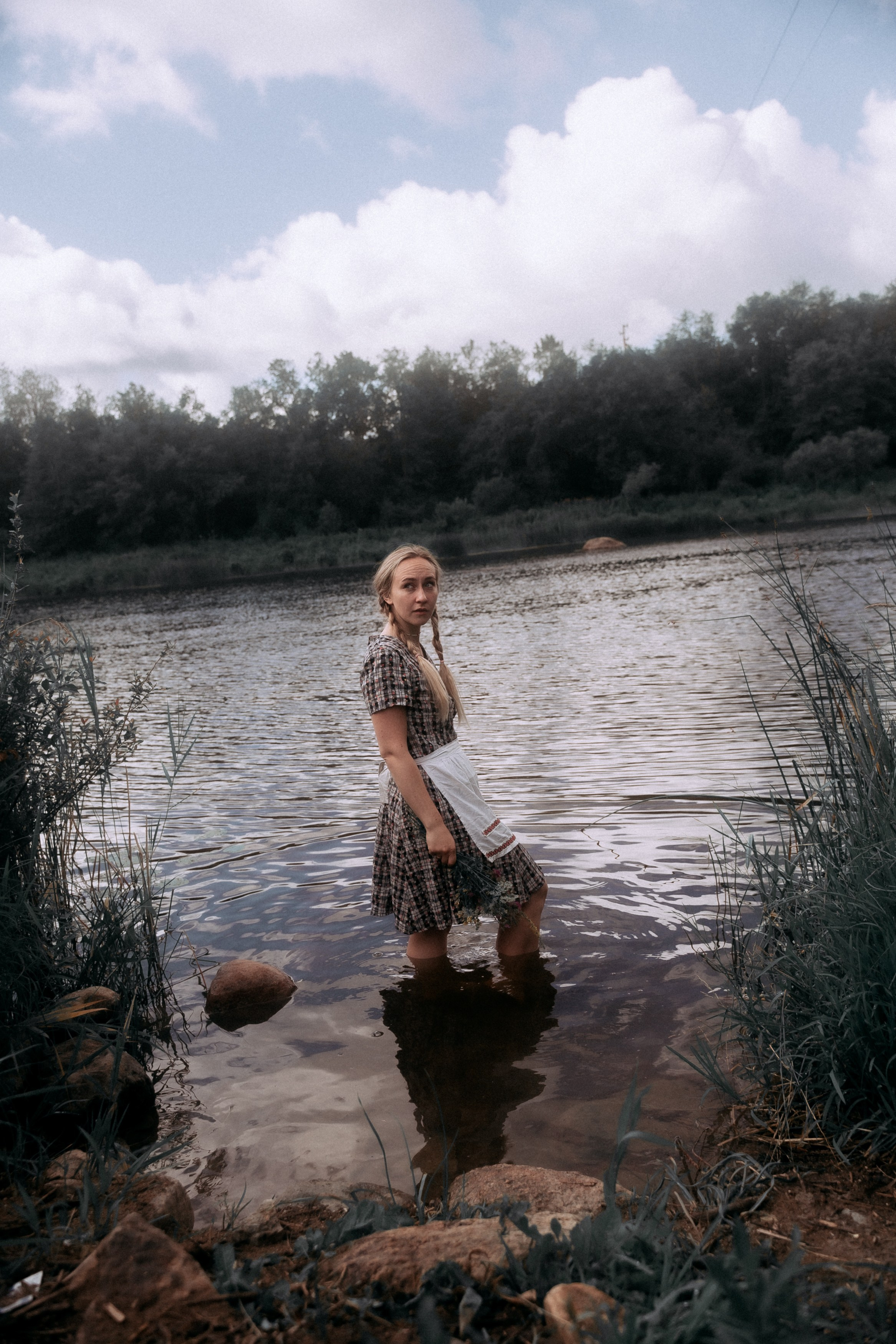 Лера и Юля. Ищем потаённое. Портретный и предметный фотограф в Санкт-Петербурге