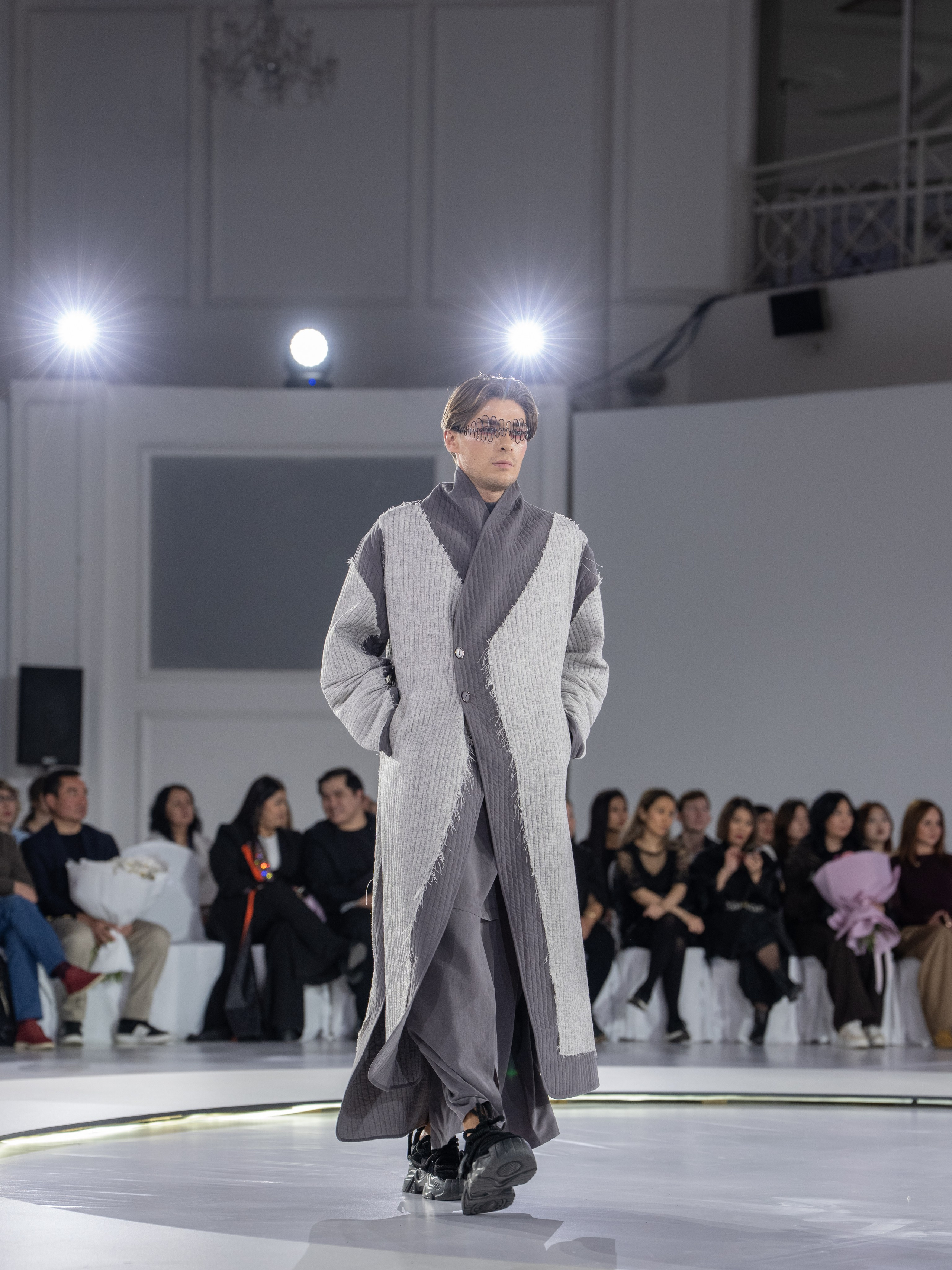 Дизайнер Zalkar. Сайт Алматинского НЮ АРТ, будуар и фэшн фотографа Дениса Карпенко