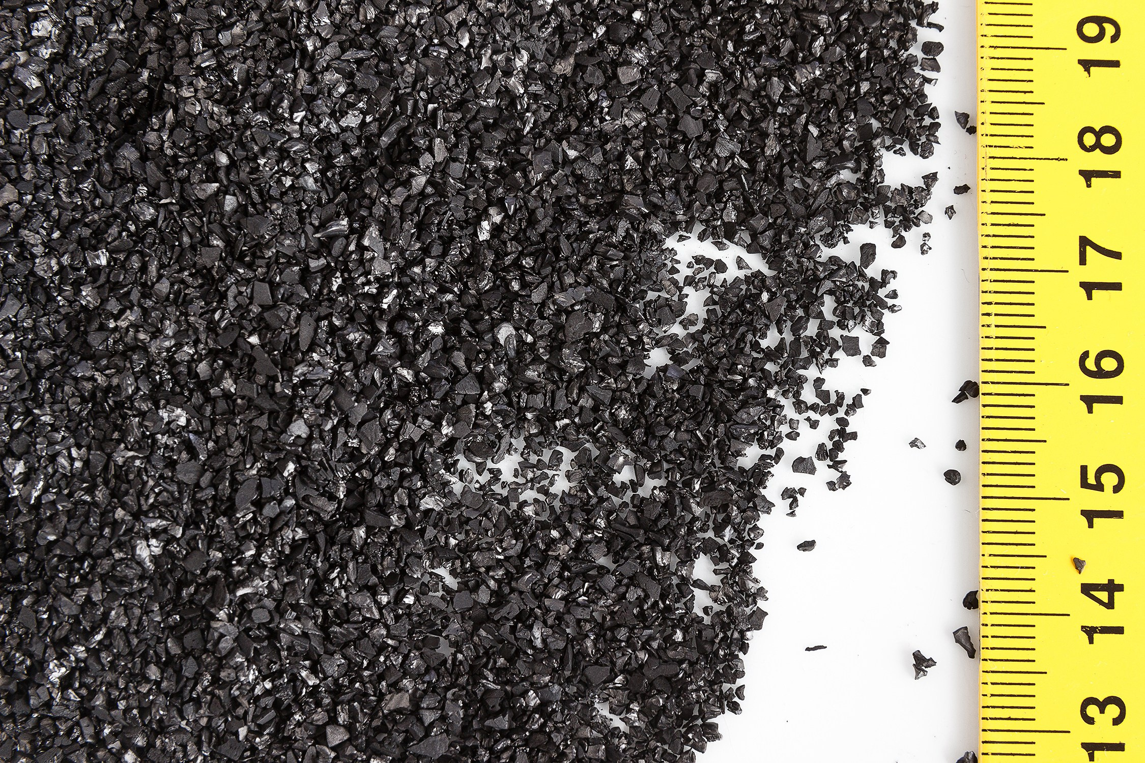 Предметный фотограф в Санкт-Петербурге. Фото для каталога на белом фоне. Фотограф для маркетплейс. Фотографии для сайта. Заказать услуги фотографа в СПб. Пищевые ароматизаторы для соцсетей. Рекламная съёмка бутылок. Профессиональный фотограф Сергей Пушкин. 