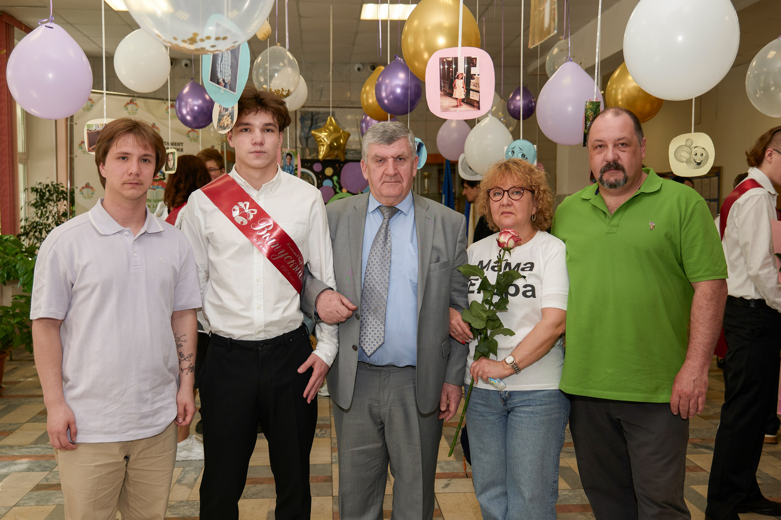Последний звонок школа 1413. Детский и семейный фотограф г. Москва Оксана Катаджи