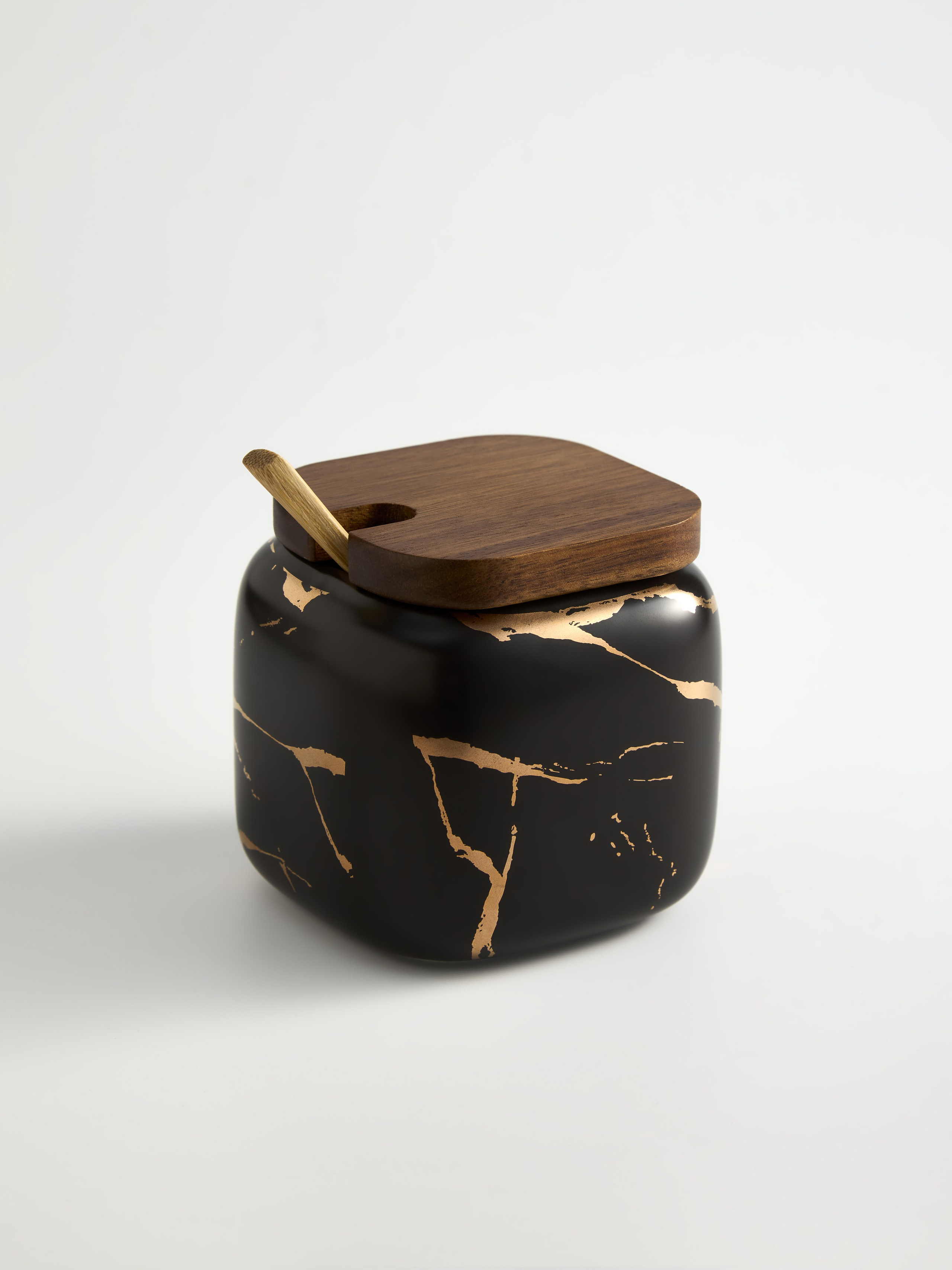 Кухня. Предметная фотосъемка в Алматы. Предметный фотограф для маркетплейстов Артур Ахмадиев