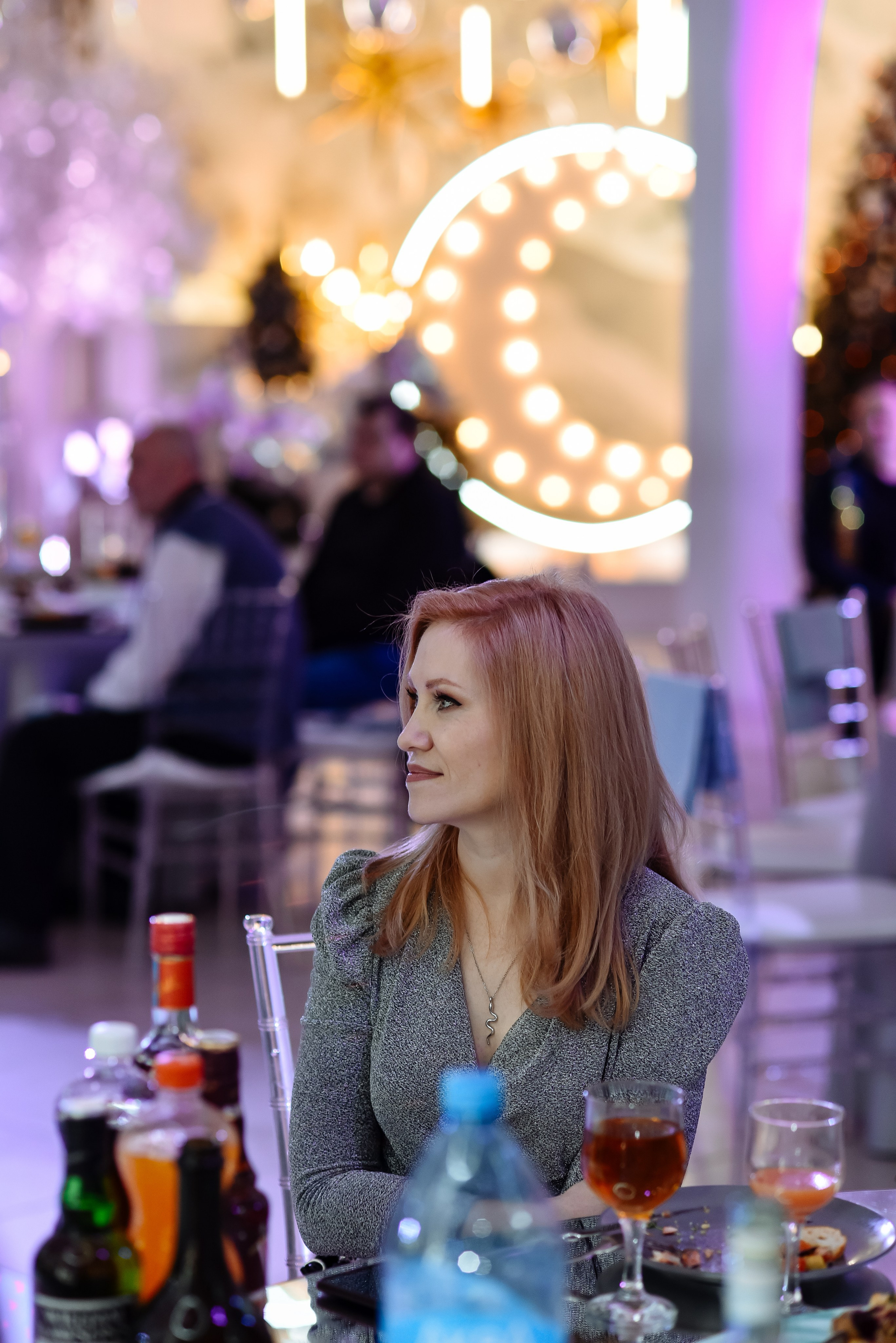 Новогодний корпоратив в ресторане Nebesa. Анастасия Петрович фотограф, фотокорреспондент в Москве и Санкт-Петербурге. Фотосъёмка репортажа, мероприятия, корпоративная съёмка, контент