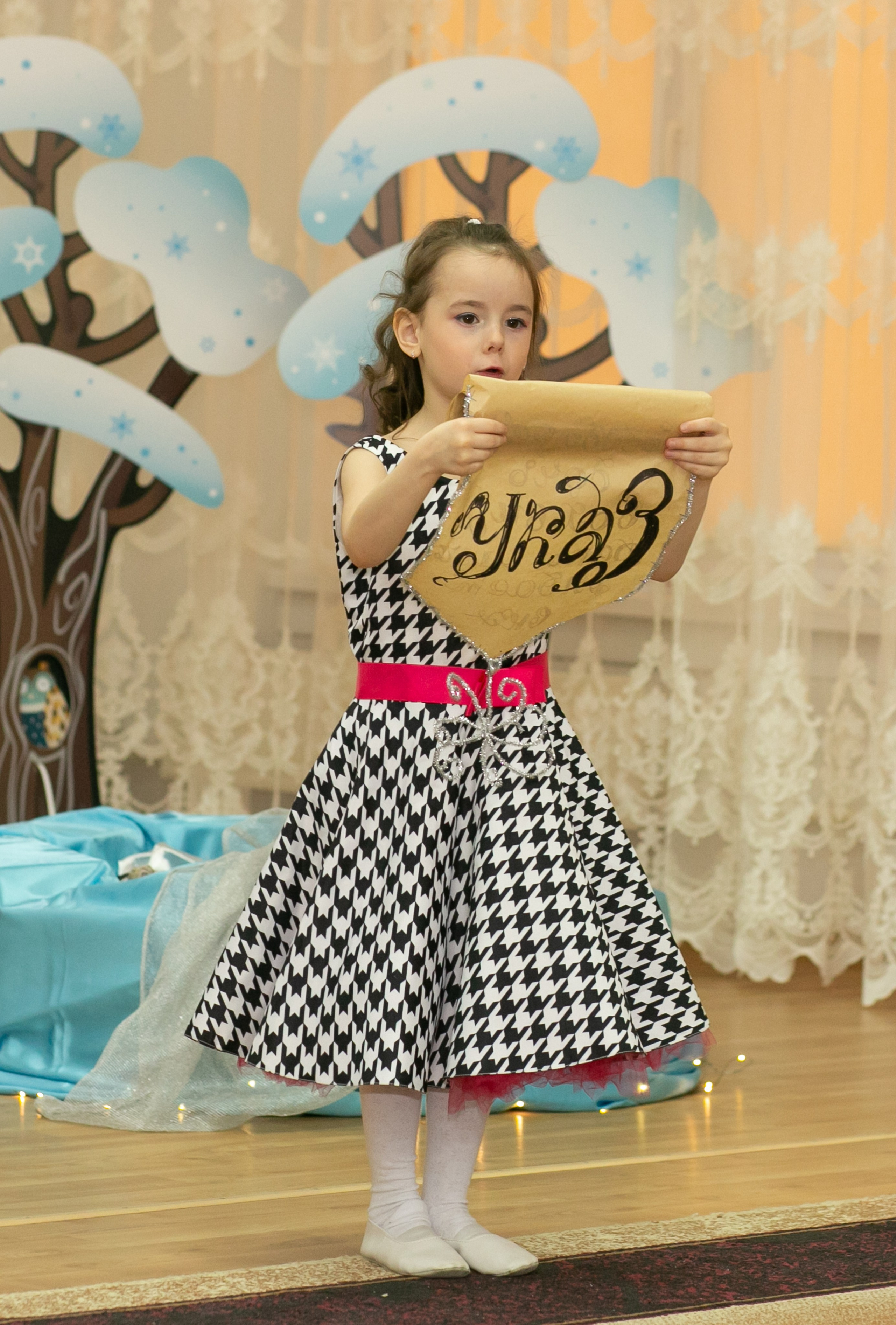 Выпускные и Утренники. Фотограф новорожденных и семейный фотограф НСО г. Бердск Марина Львова