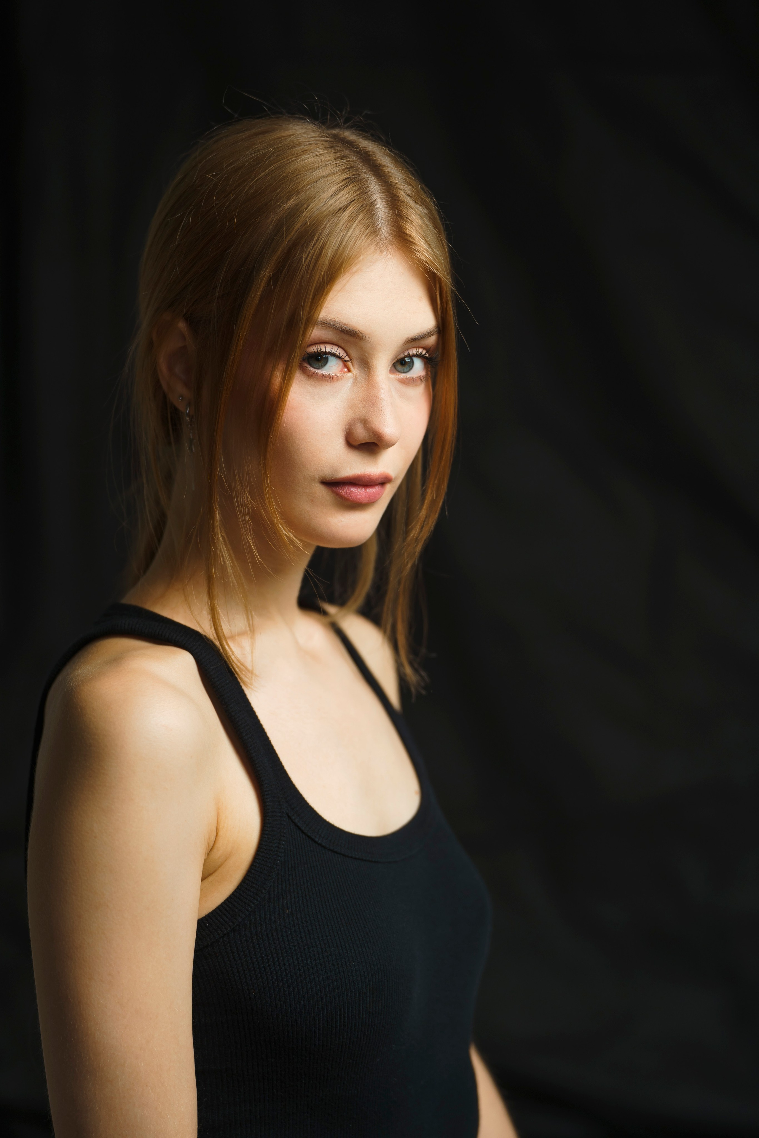 Съемка портрета в студии. Профессиональный портретный фотограф в Москве Владимир Глаголев