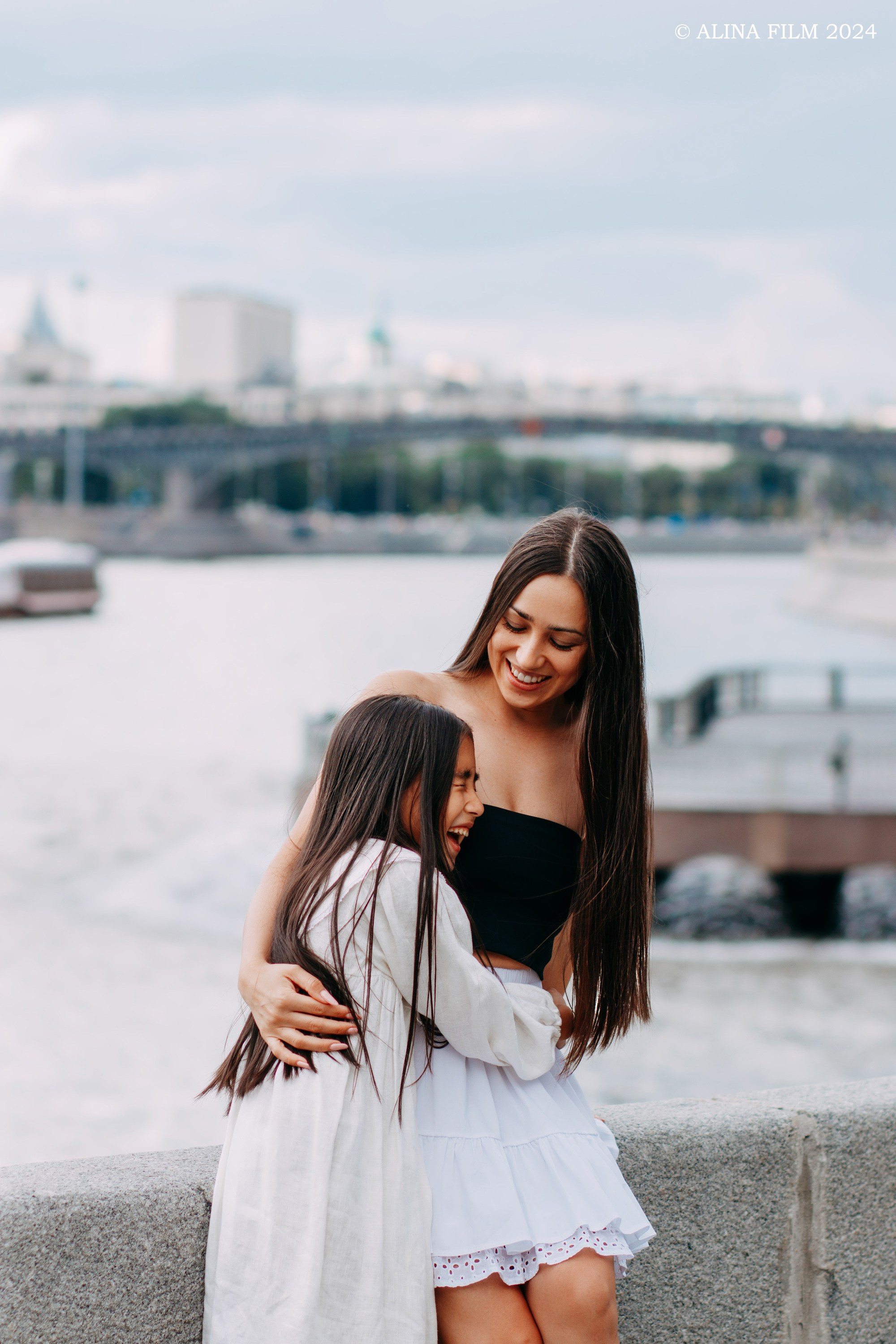 Москва (работаю по запросу). Фотограф в Санкт-Петербурге Alina Film