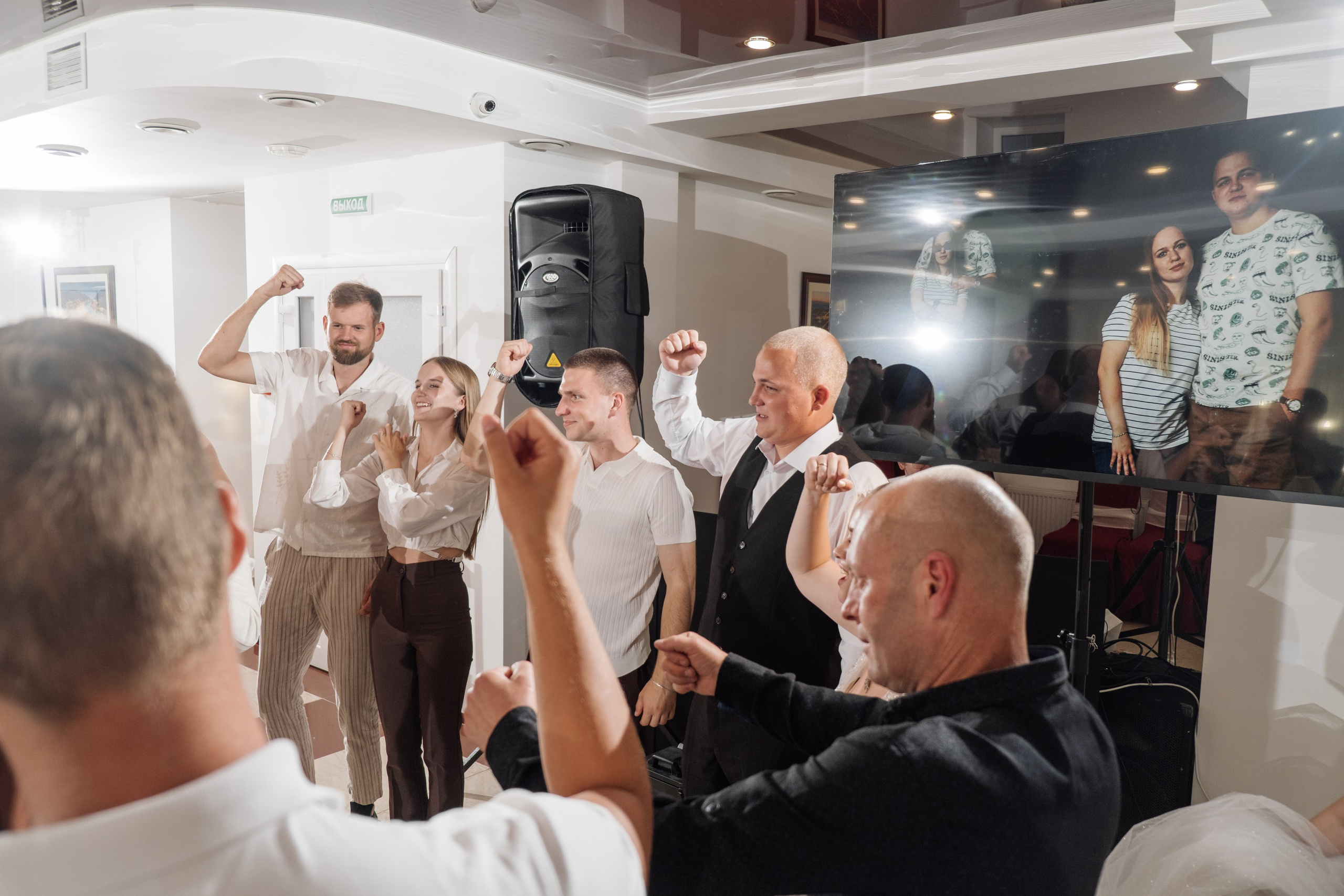 Свадебный ретопртаж. Профессиональная фотосъемка в Крыму. Натуральные эмоции и живые кадры. Забронируйте дату прямо сейчас!