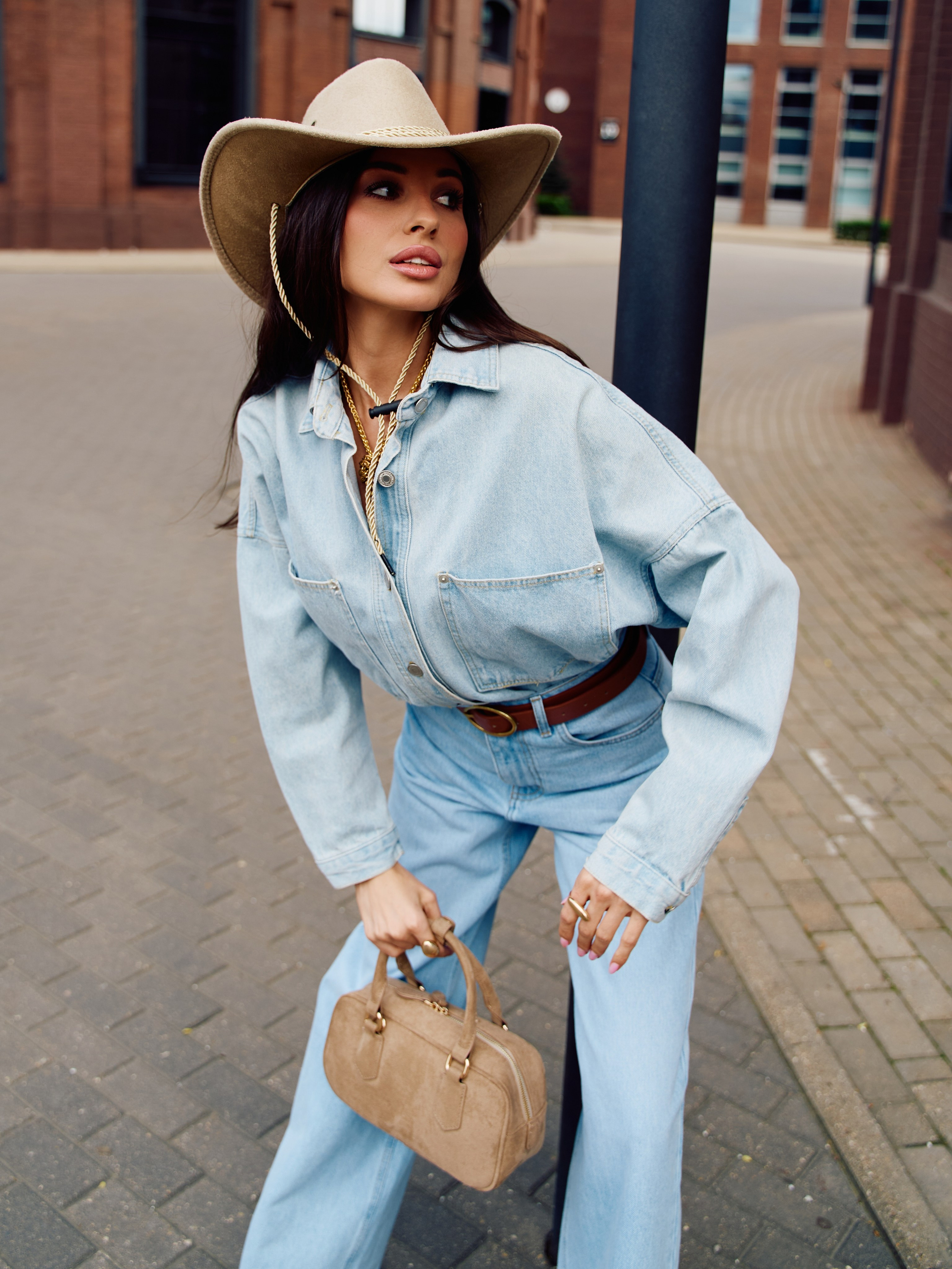 Шляпа. Фотограф для маркетплейсов в Москве