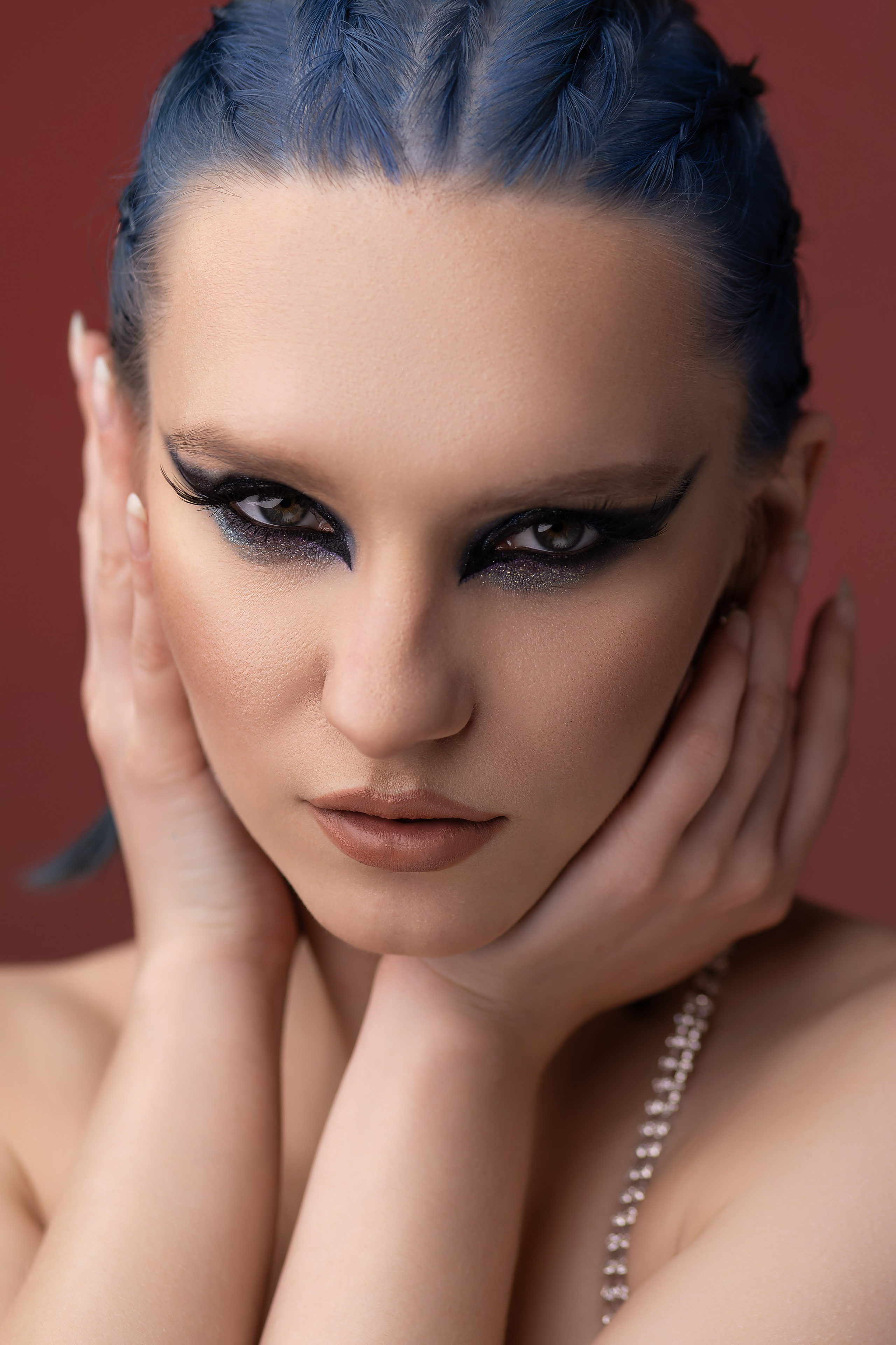 Цветной свет и фигуры. Фотограф Минск