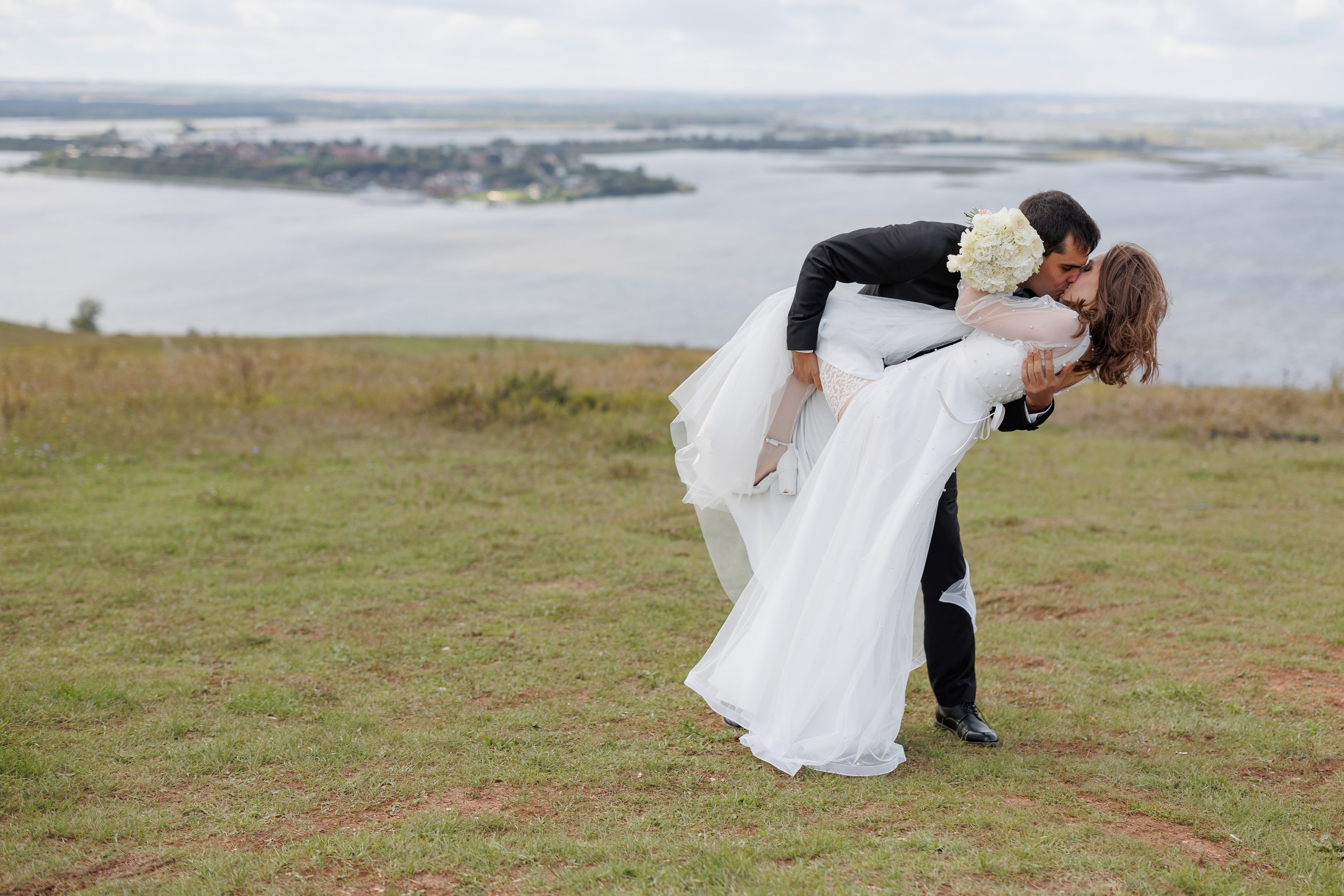 Александр & Анна. Фотограф Казань — профессиональные услуги фотосессий в студии и на локации