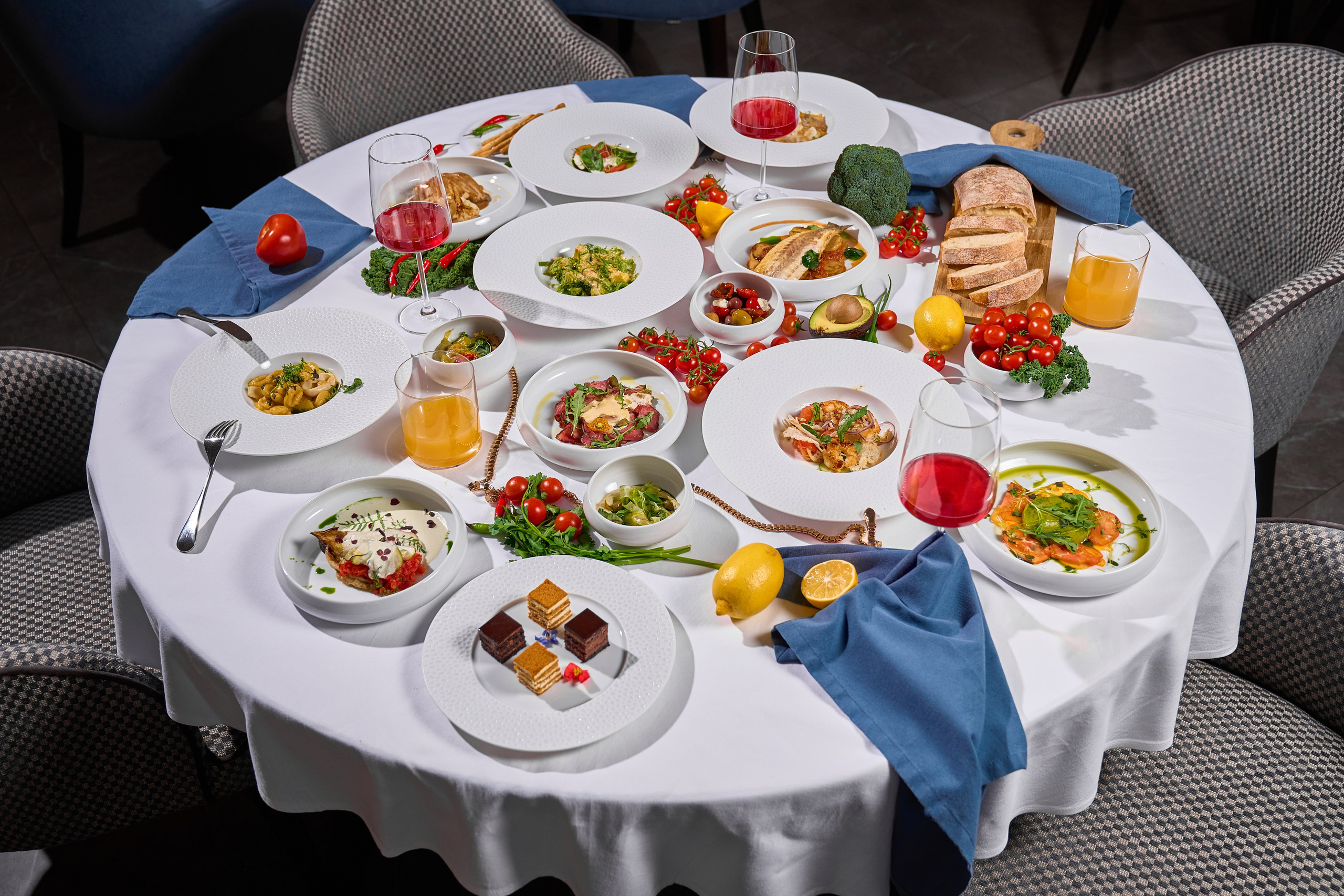 COSMOS ITALY — СЪЕМКА МЕНЮ