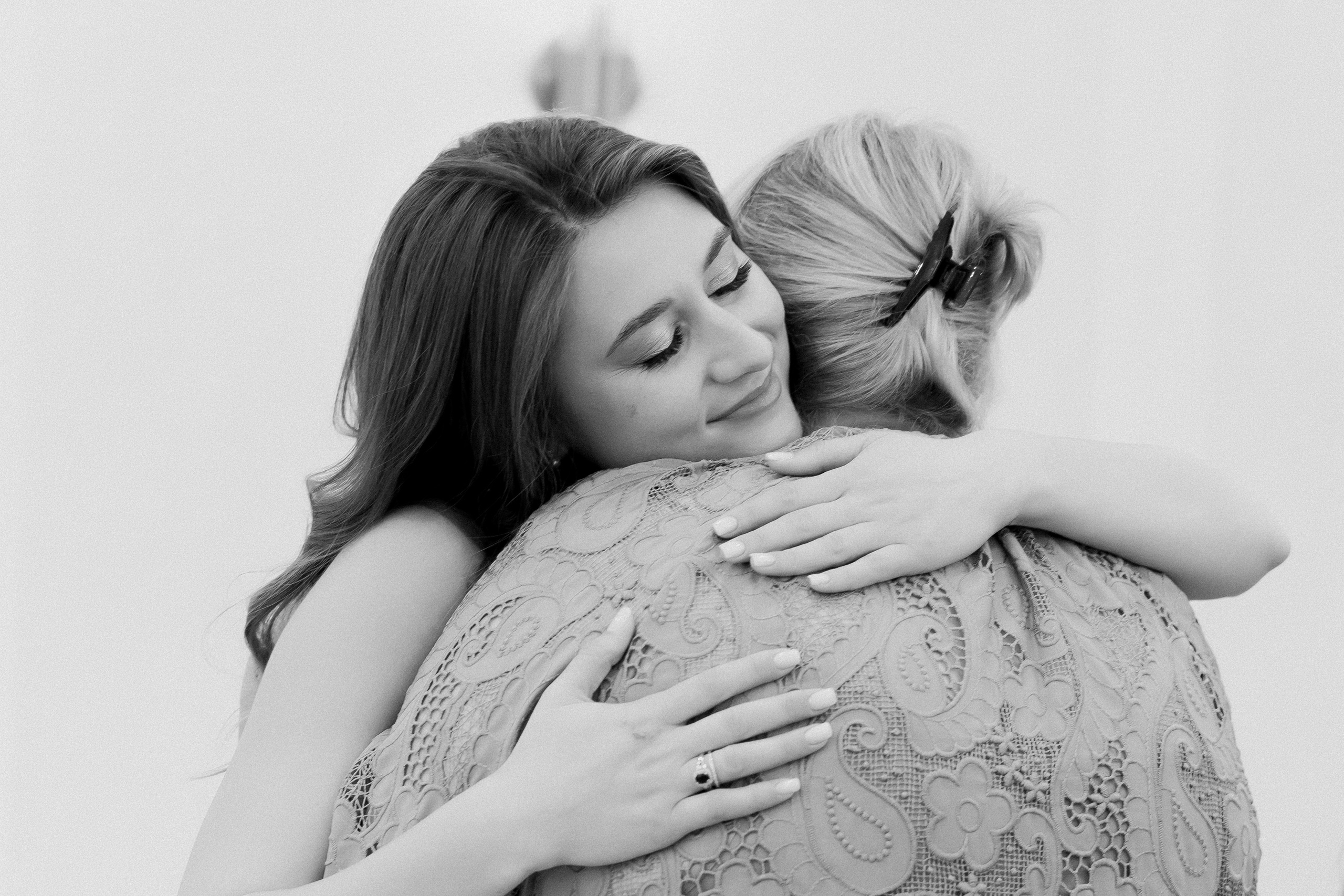 Свадебный фотограф в Москве. Свадебный фотограф Видное, Бутово, Домодедово, Щербинка, Царицыно. Роспись во дворце бракосочетания Южное Бутово. Регистрация брака в Москве и Московской области. Фотограф на свадьбу. Свадебная фотосессия в центре Москвы. Фотосессия свадебного банкета  в ресторане. Выездная регистрация брака. Фотосессия молодоженов. Свадебная прогулка. Жених и невеста в день свадьбы. Wedding in Moscow. Свадебная фотосессия  в Барвихе. Стильная свадебная фотография. Сборы жениха и невесты в день свадьбы. 