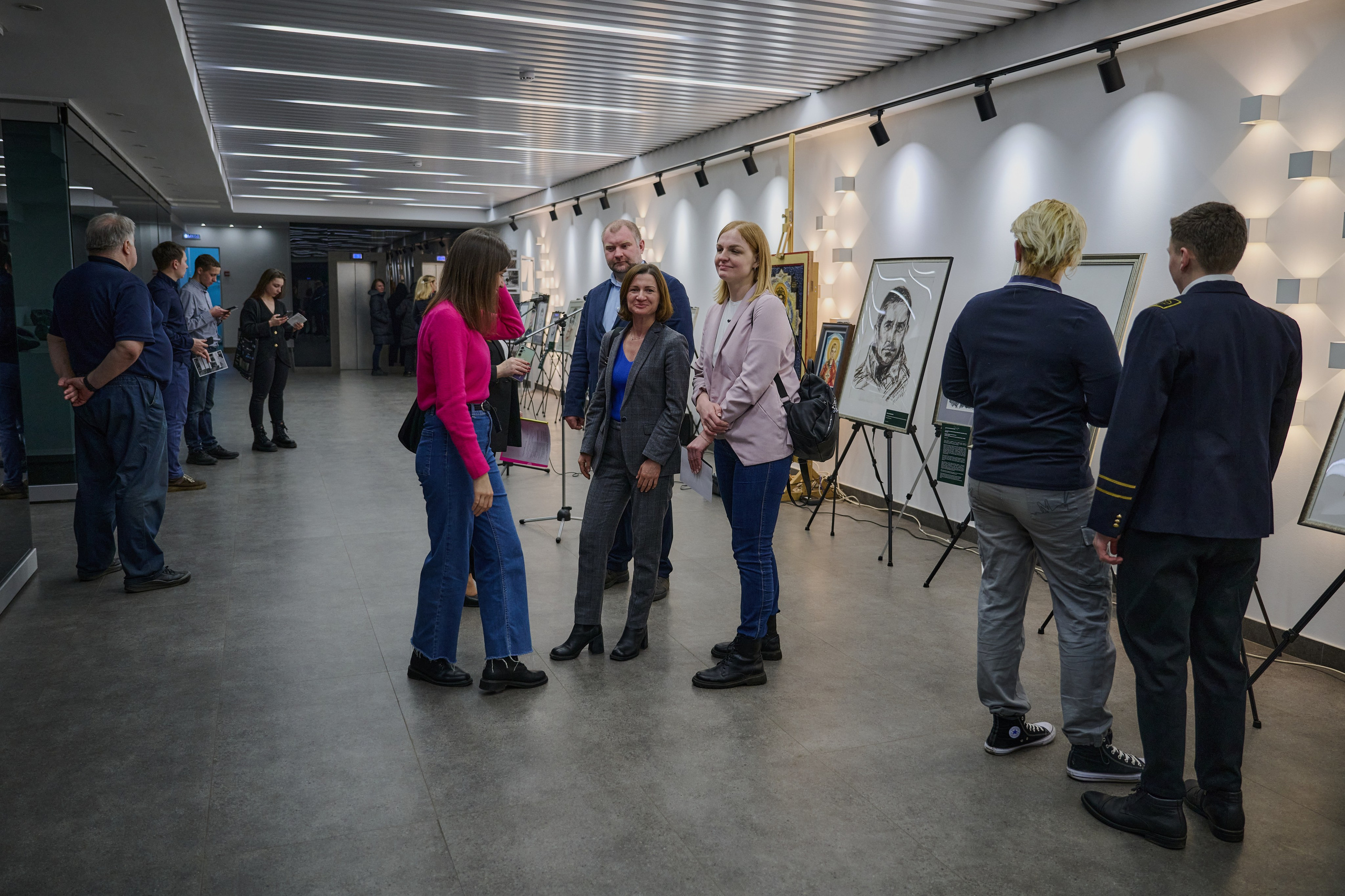 Фотовыставка «Территории» в Росгеолфонде. Фотограф Роман Адлер