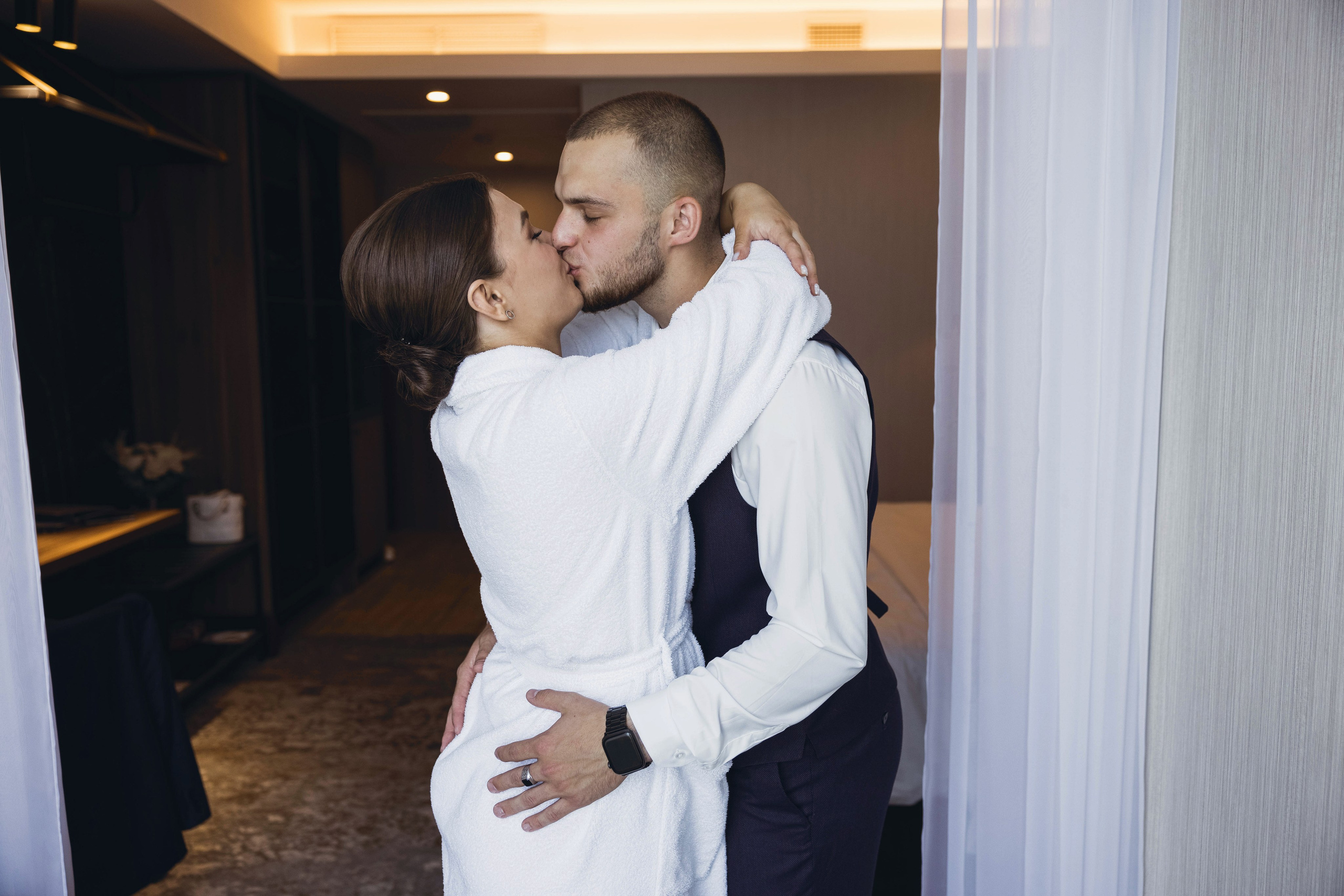 Никита и Ульяна (максимальный — Винотека). Свадебный и семейный фотограф в городе Сургуте Стерликова Светлана