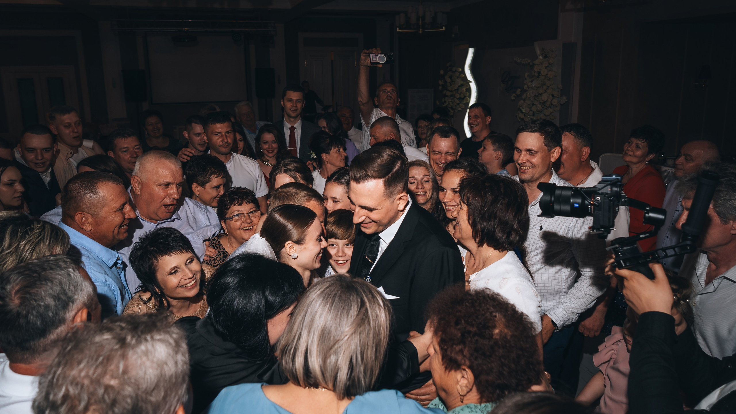 Свадьбы, дни рождения и банкеты. Фотограф и видеограф в Новотитаровской и Краснодаре — Олег Ананко