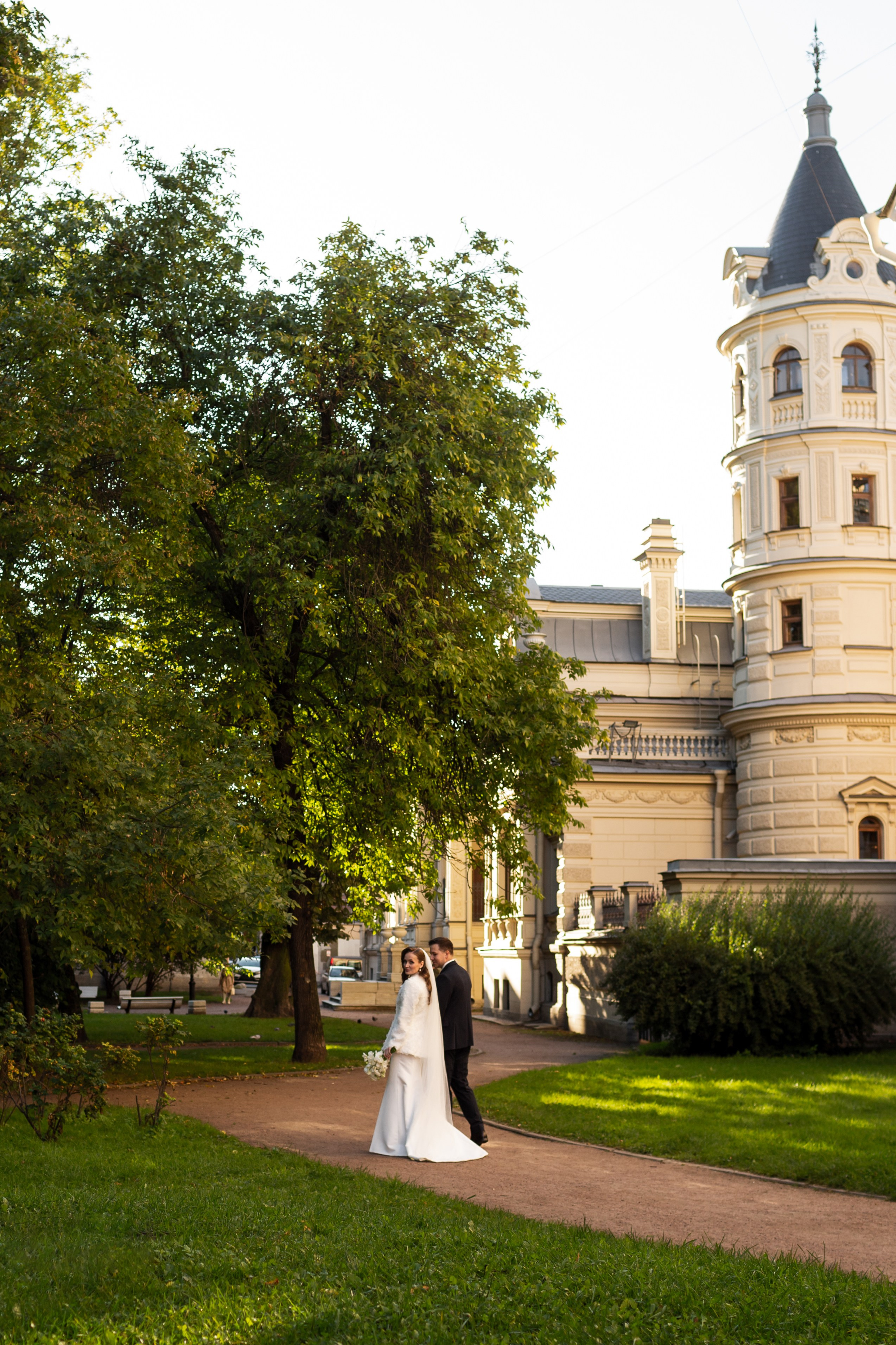 Свадьба в Петербурге в сентябре. Свадебный фотограф Кирилл Белый