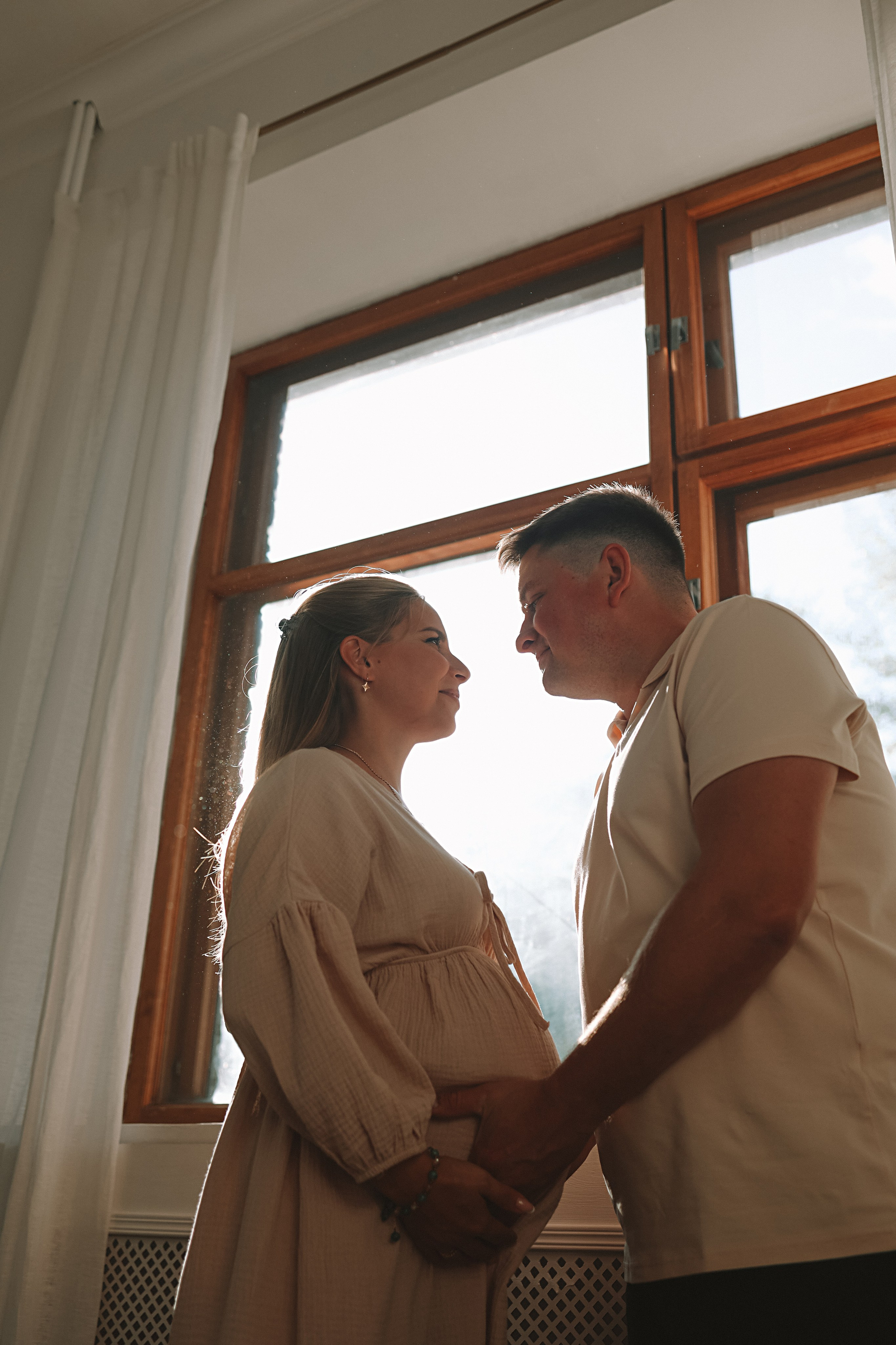 Квартира (беременность). Семейный фотограф Тюмень, фотограф на роды Салмина Мария