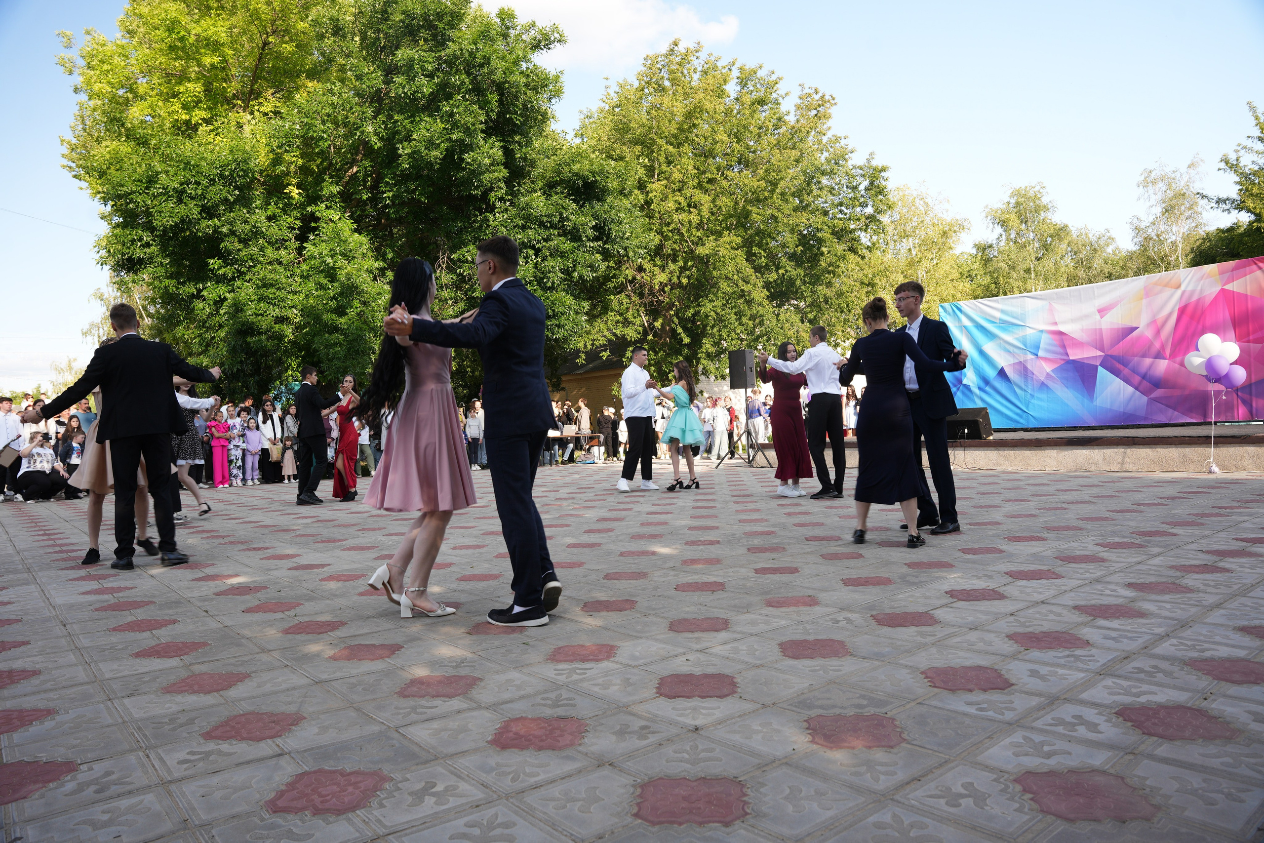 Выпускной в парке. Ольга Плаксина фотограф в Саратове