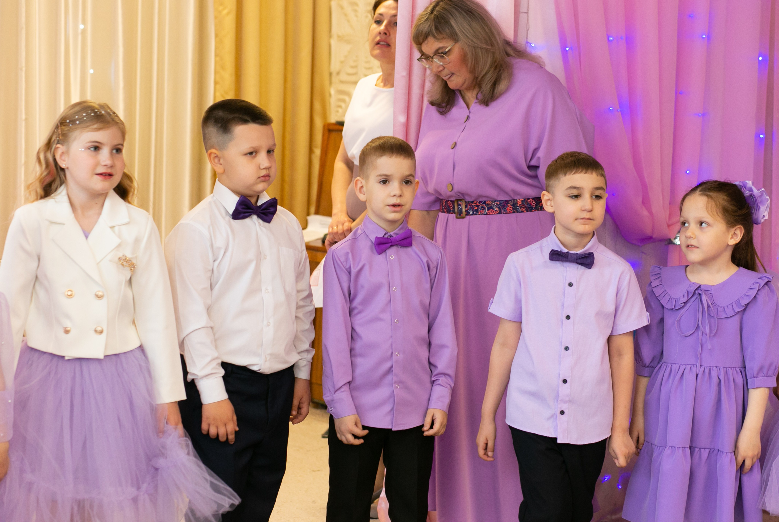 Выпускные и Утренники. Фотограф новорожденных и семейный фотограф НСО г. Бердск Марина Львова