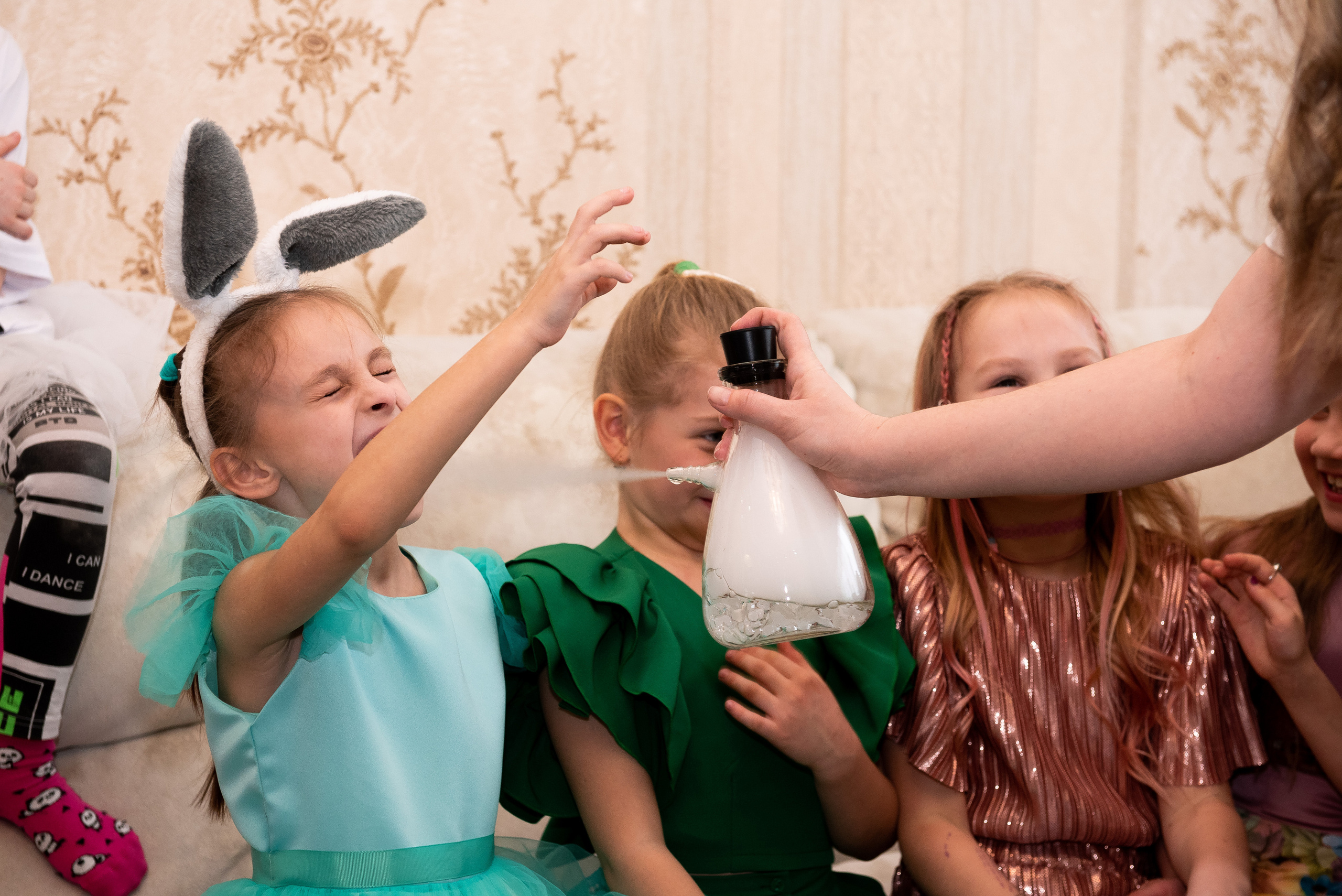 ДР Катюши дома. Репортажный фотограф в Москве Alena Sfotkaet