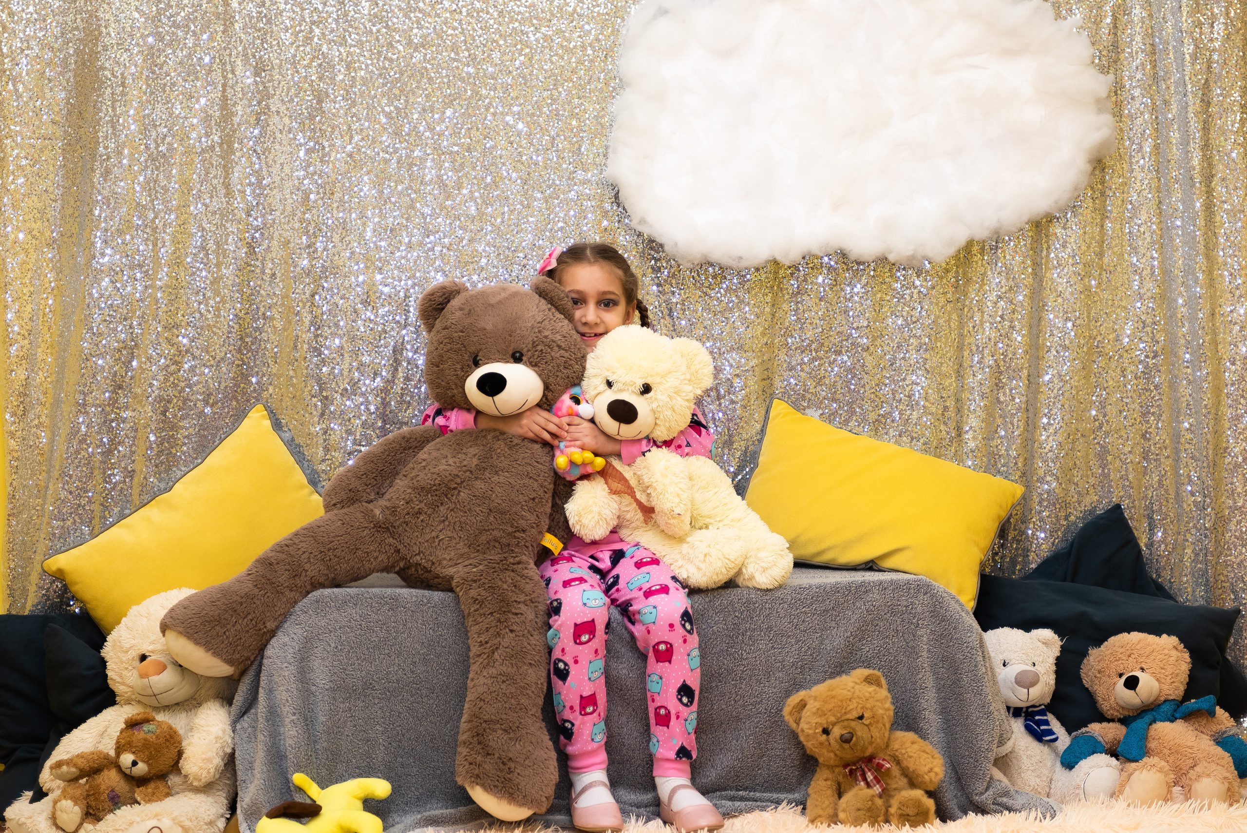 Пижамная вечеринка в игровом центре. Репортажный фотограф в Москве Alena Sfotkaet