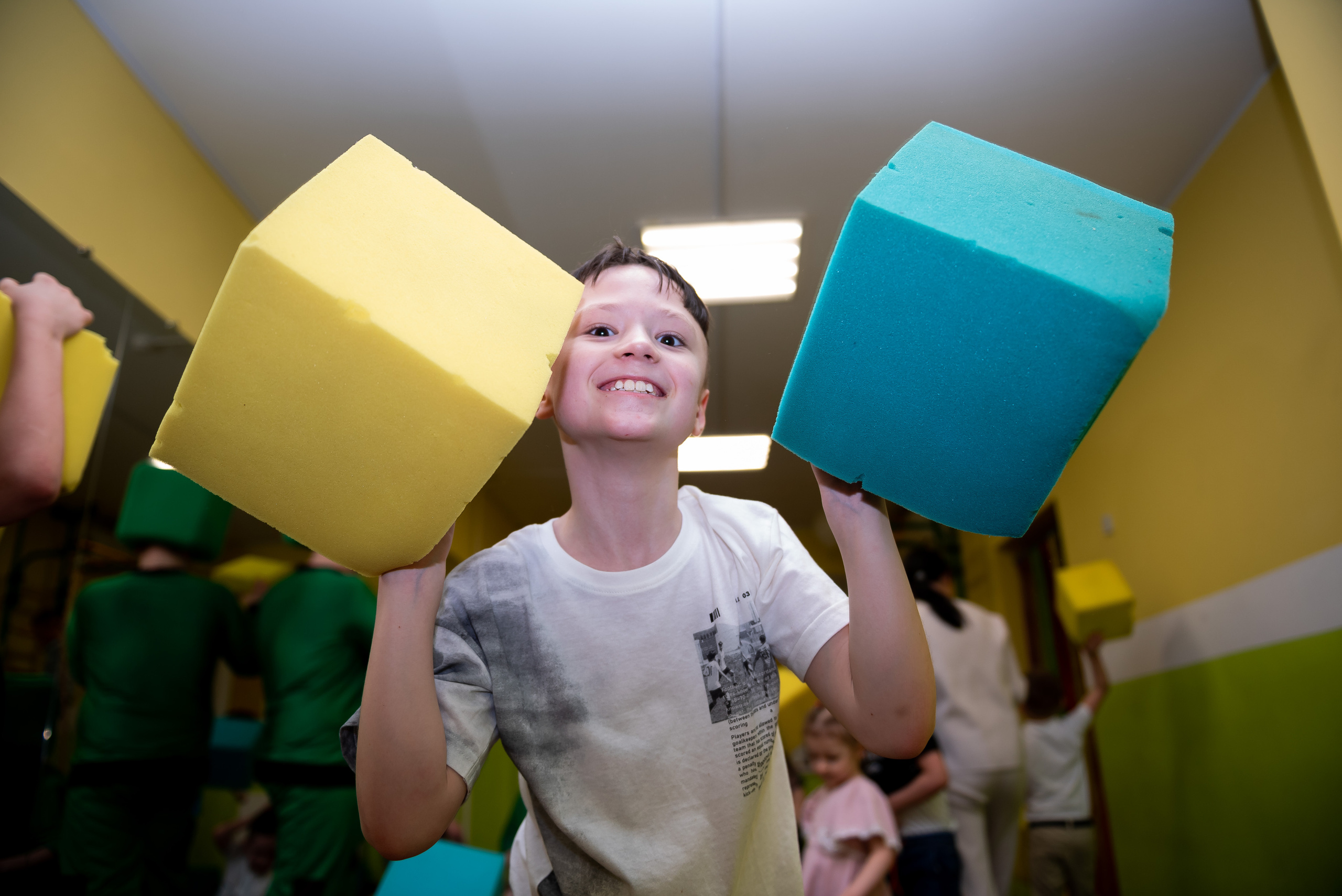 ДР Лёши в игровом центре. Репортажный фотограф в Москве Alena Sfotkaet