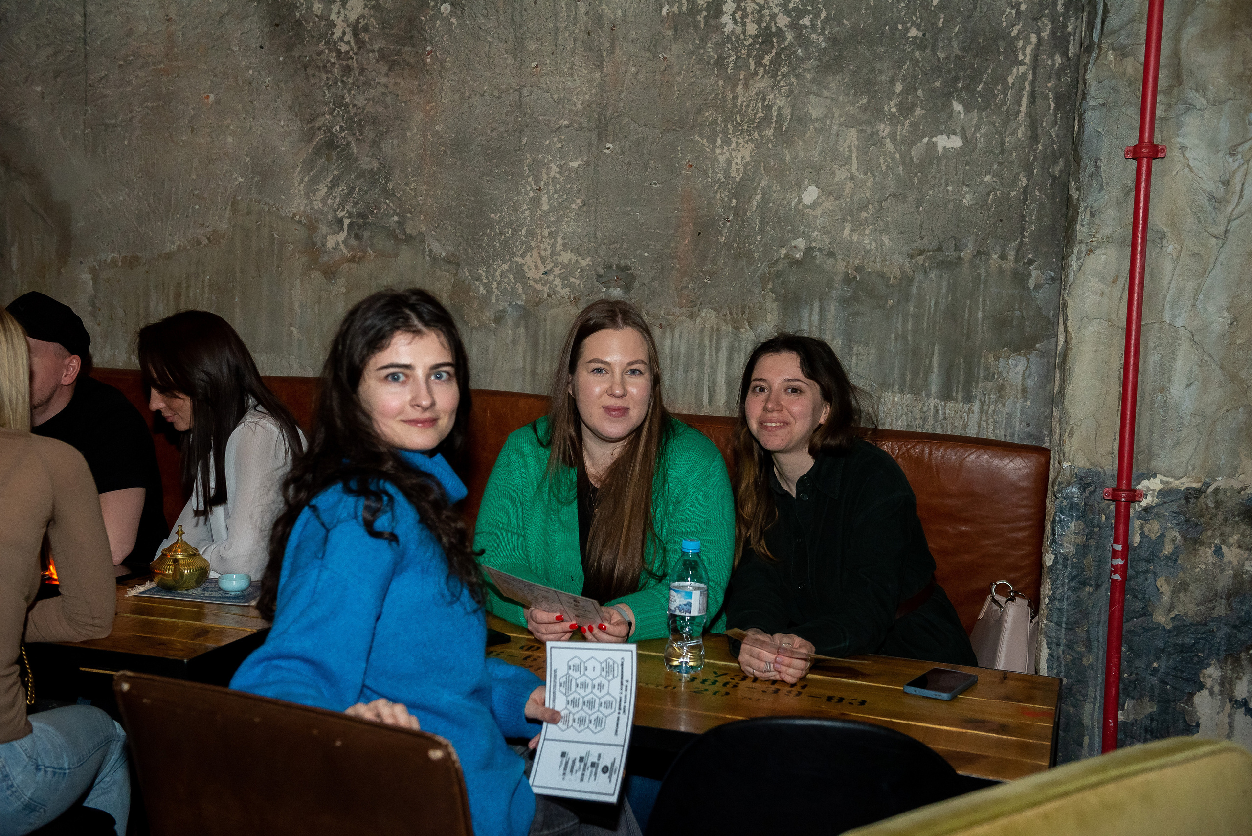 Один вечер трёх баров Москвы. Репортажный фотограф в Москве Alena Sfotkaet