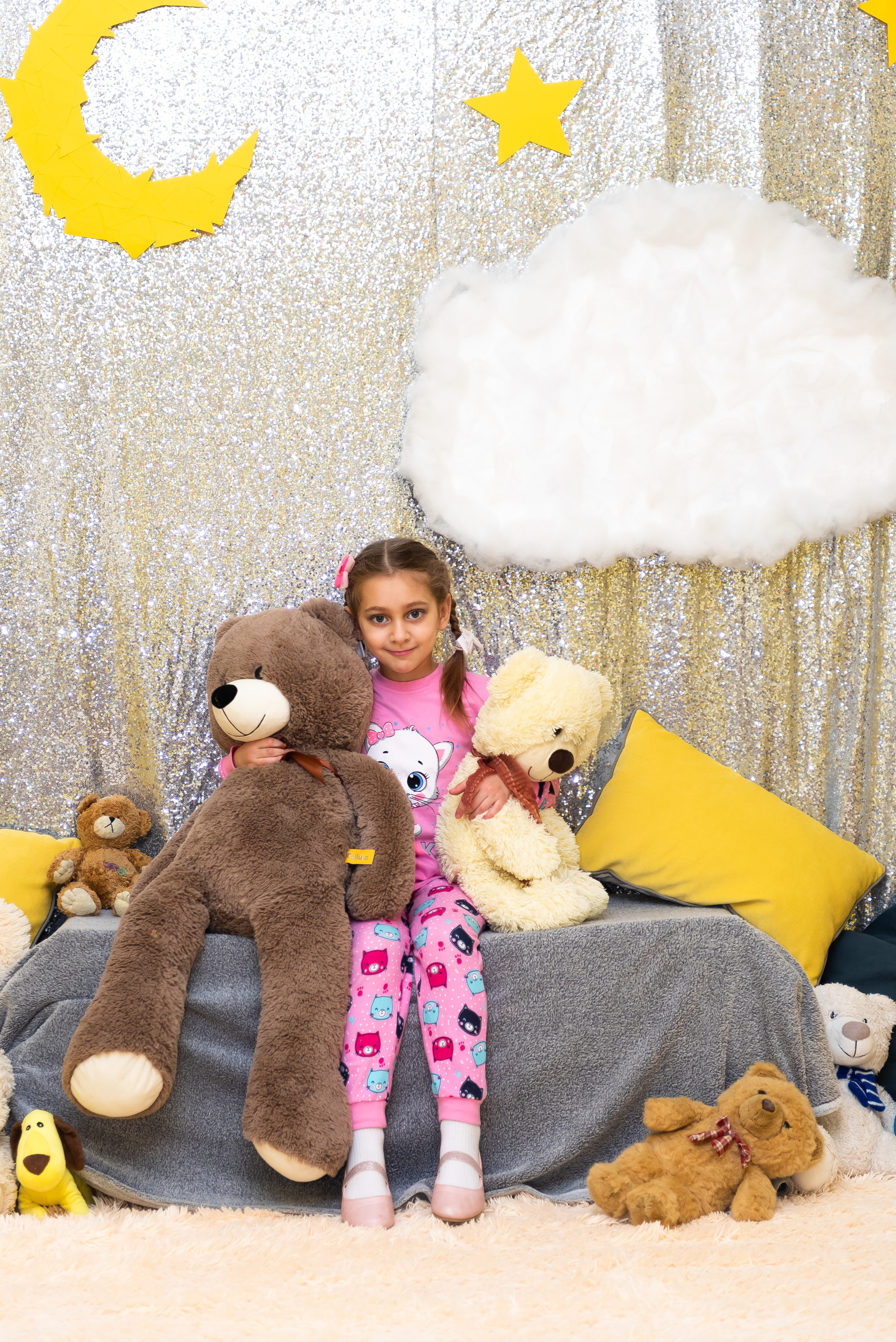 Пижамная вечеринка в игровом центре. Репортажный фотограф в Москве Alena Sfotkaet