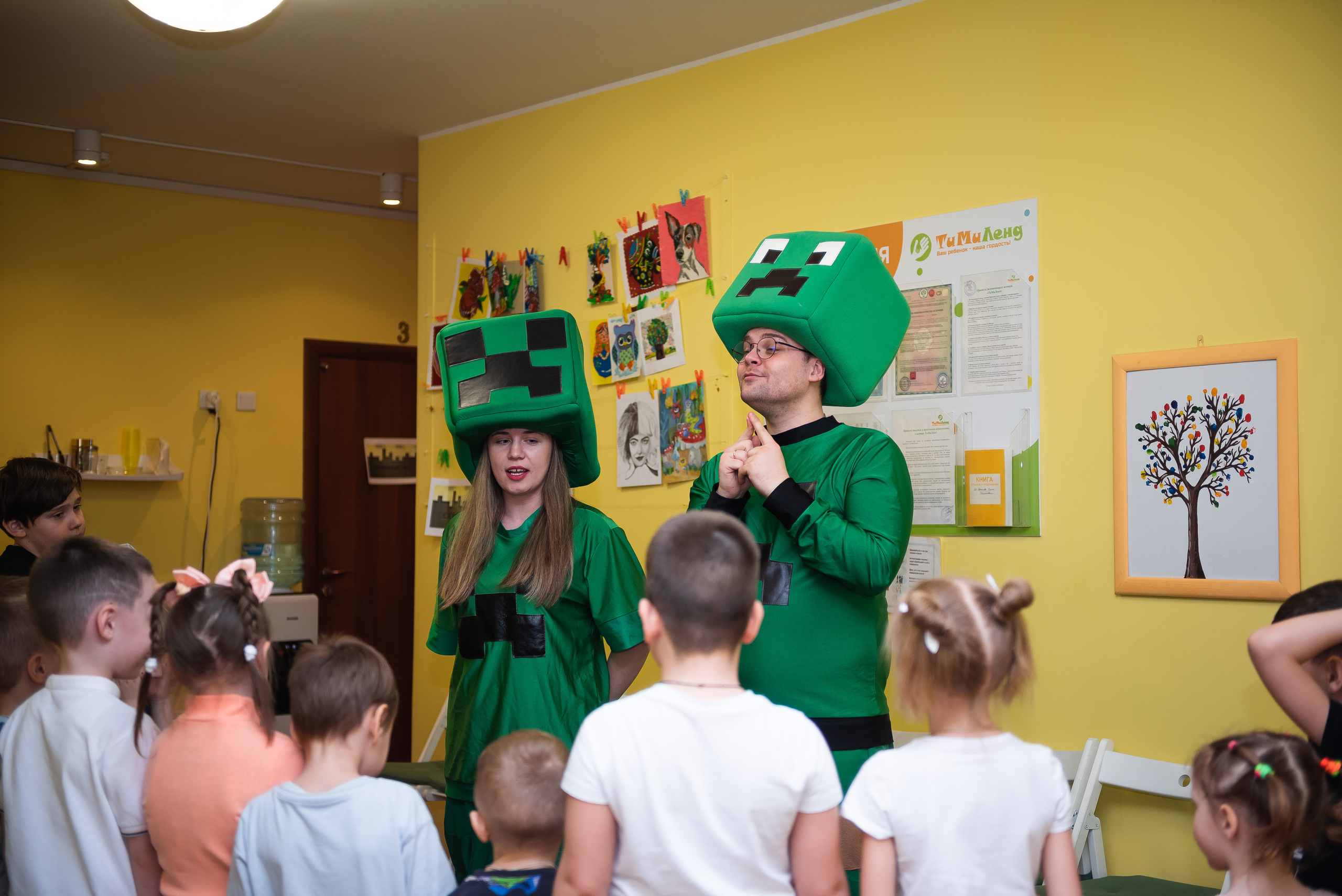 ДР Лёши в игровом центре. Репортажный фотограф в Москве Alena Sfotkaet