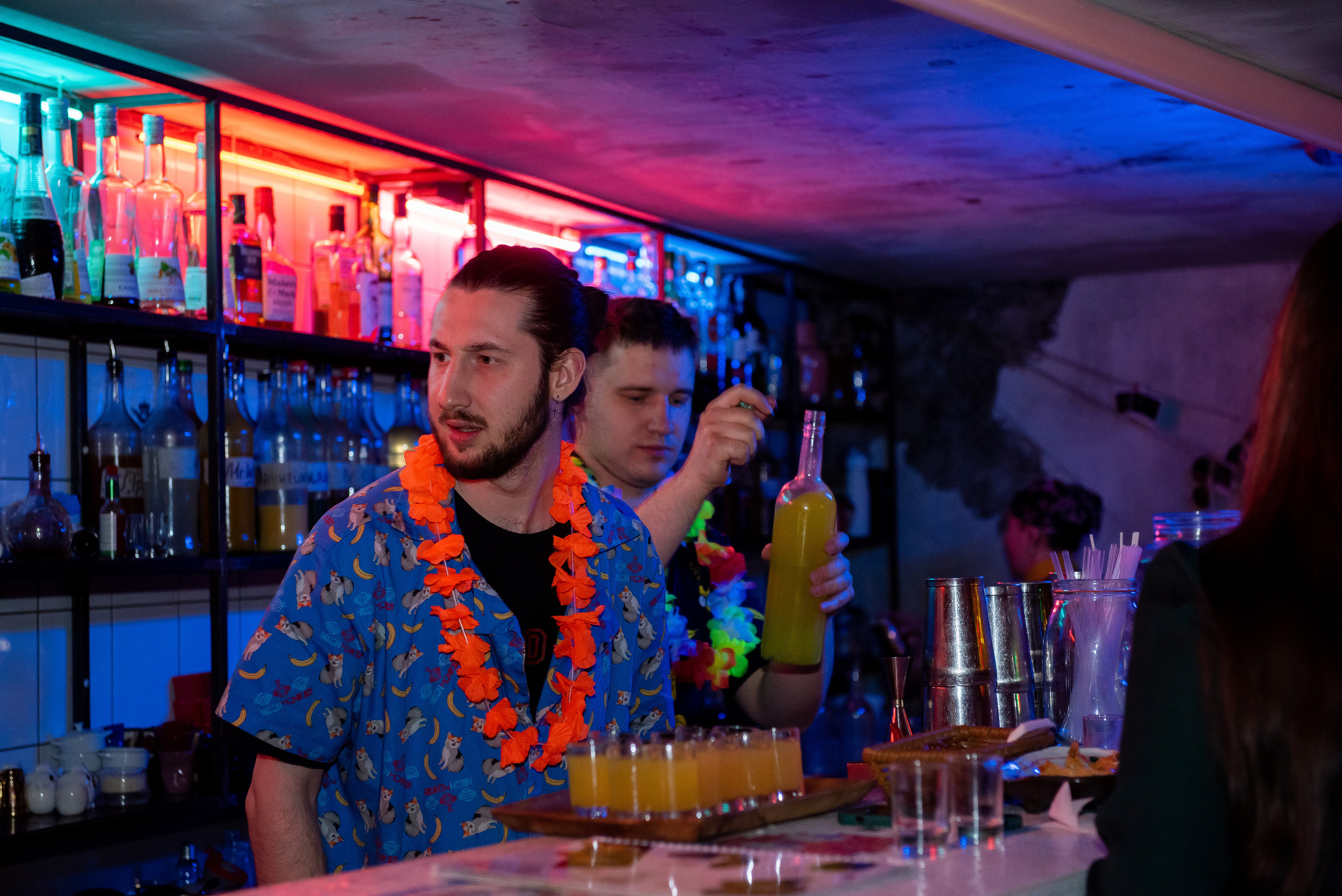 Один вечер трёх баров Москвы. Репортажный фотограф в Москве Alena Sfotkaet
