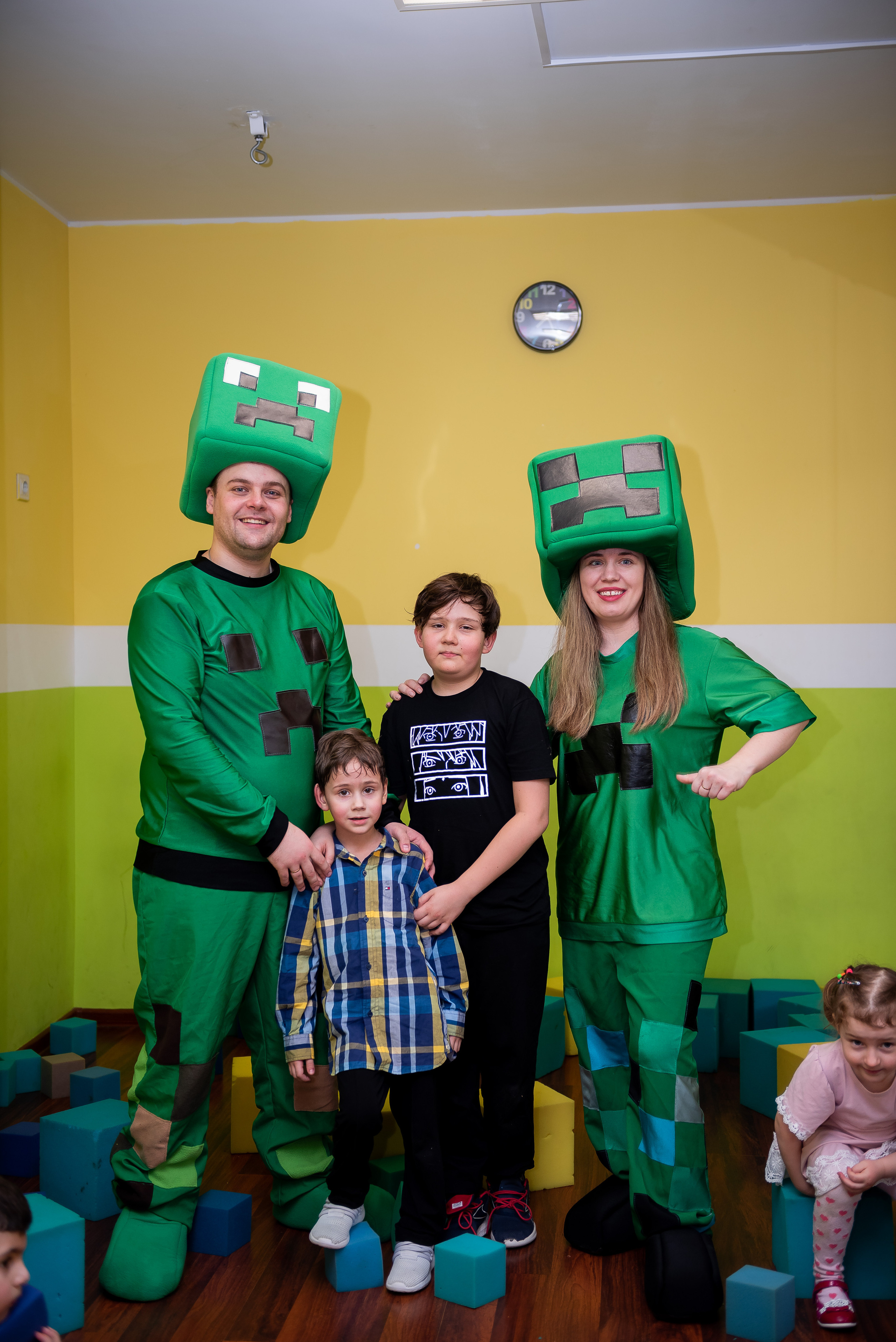 ДР Лёши в игровом центре. Репортажный фотограф в Москве Alena Sfotkaet